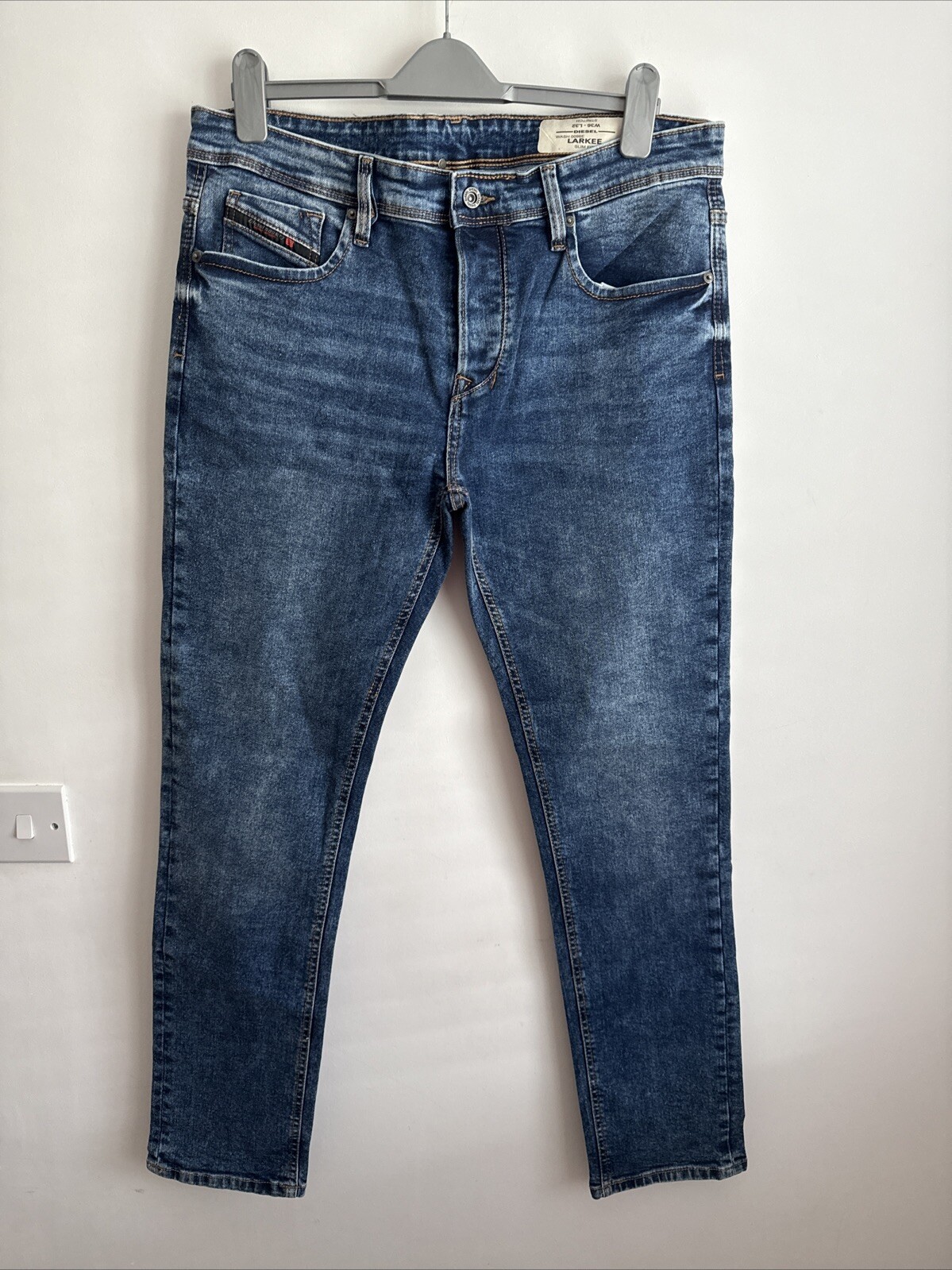 Diesel LARKEE 0096E Blue Wash Slim Fit Denim Jeans Mens W36 L32 Tapered Button