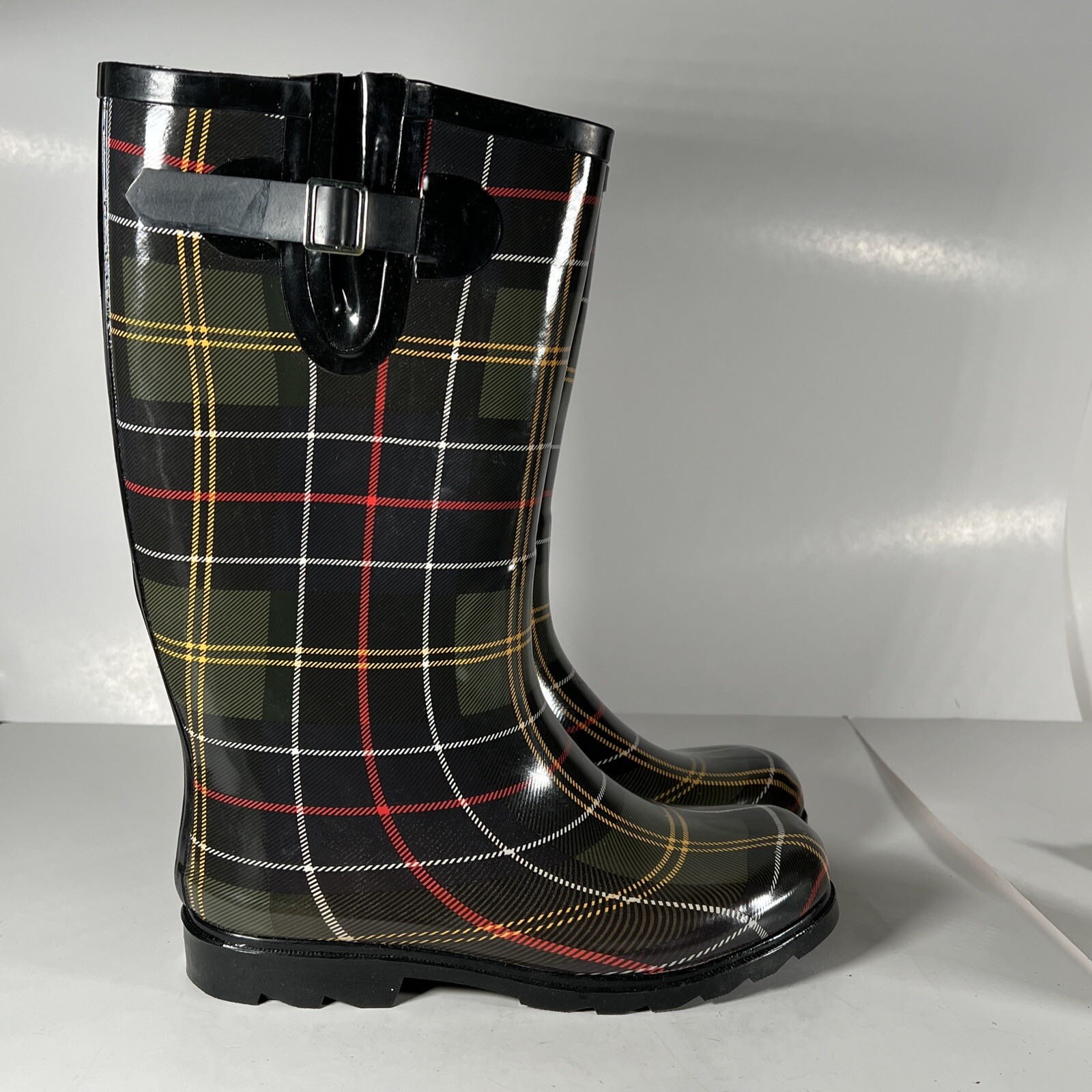 Nomad Black Rain Green Multi Plaid Womens Size 9 SEE PICTURES