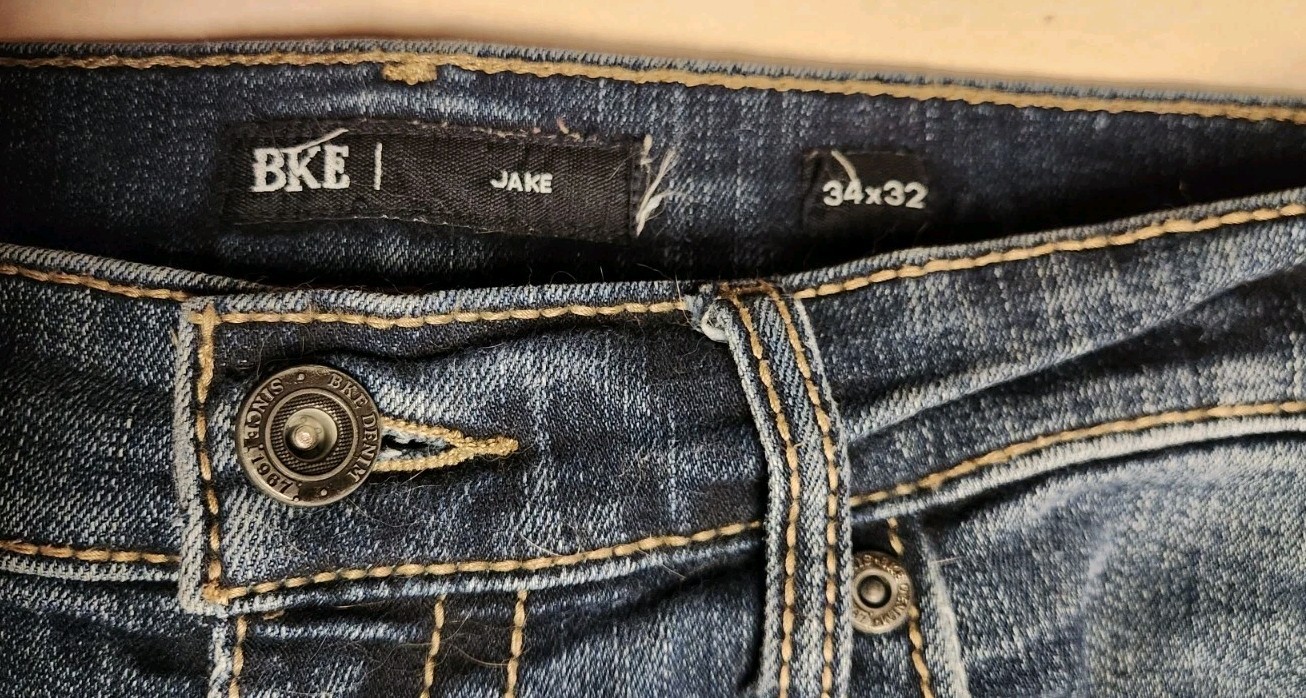 BKE Jake Bootleg Jeans Men’s Size 34×32 Cell Phone Pocket Buckle Denim Pants