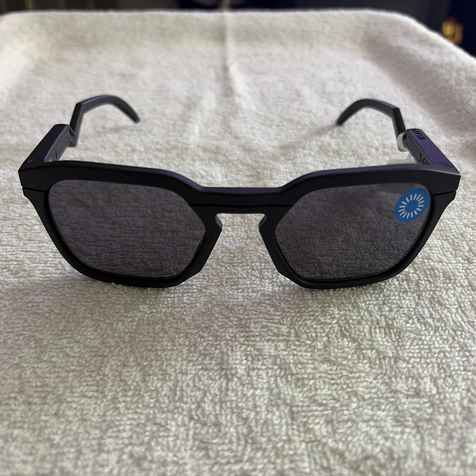 Oakley Sunglasses HSTN SQ OO9533-0154 (Size 54-21-142)