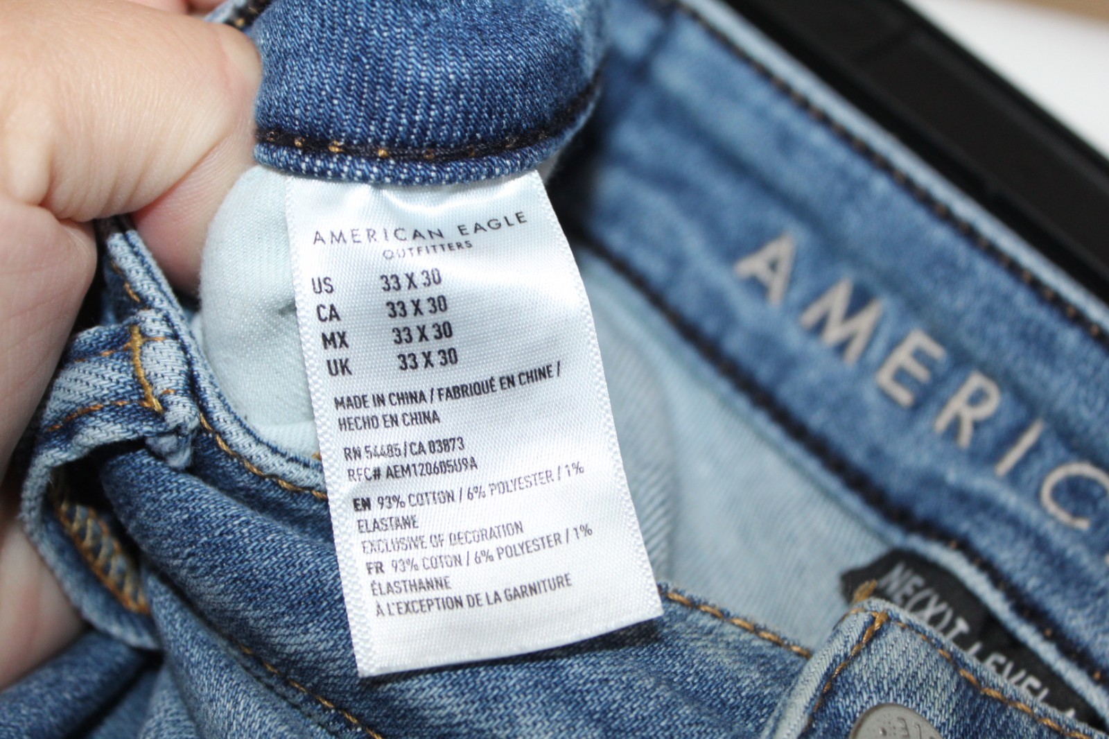 American Eagle mens jeans size 33 x 30 med wash next level stretch slim straight