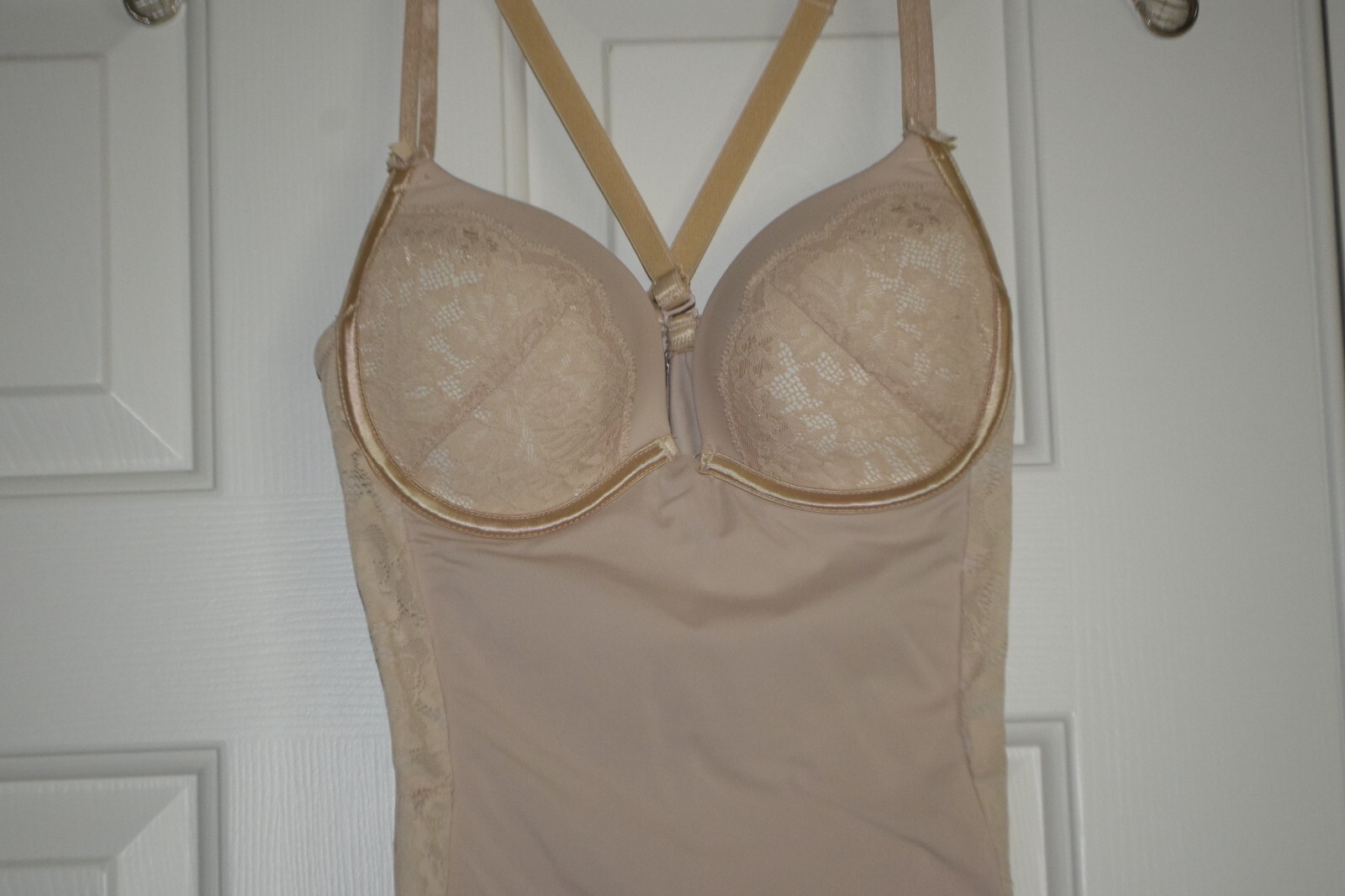 Women’s Size 34B Maidenform Nude Corset Dress Lace Trim Adjustable Straps & Back
