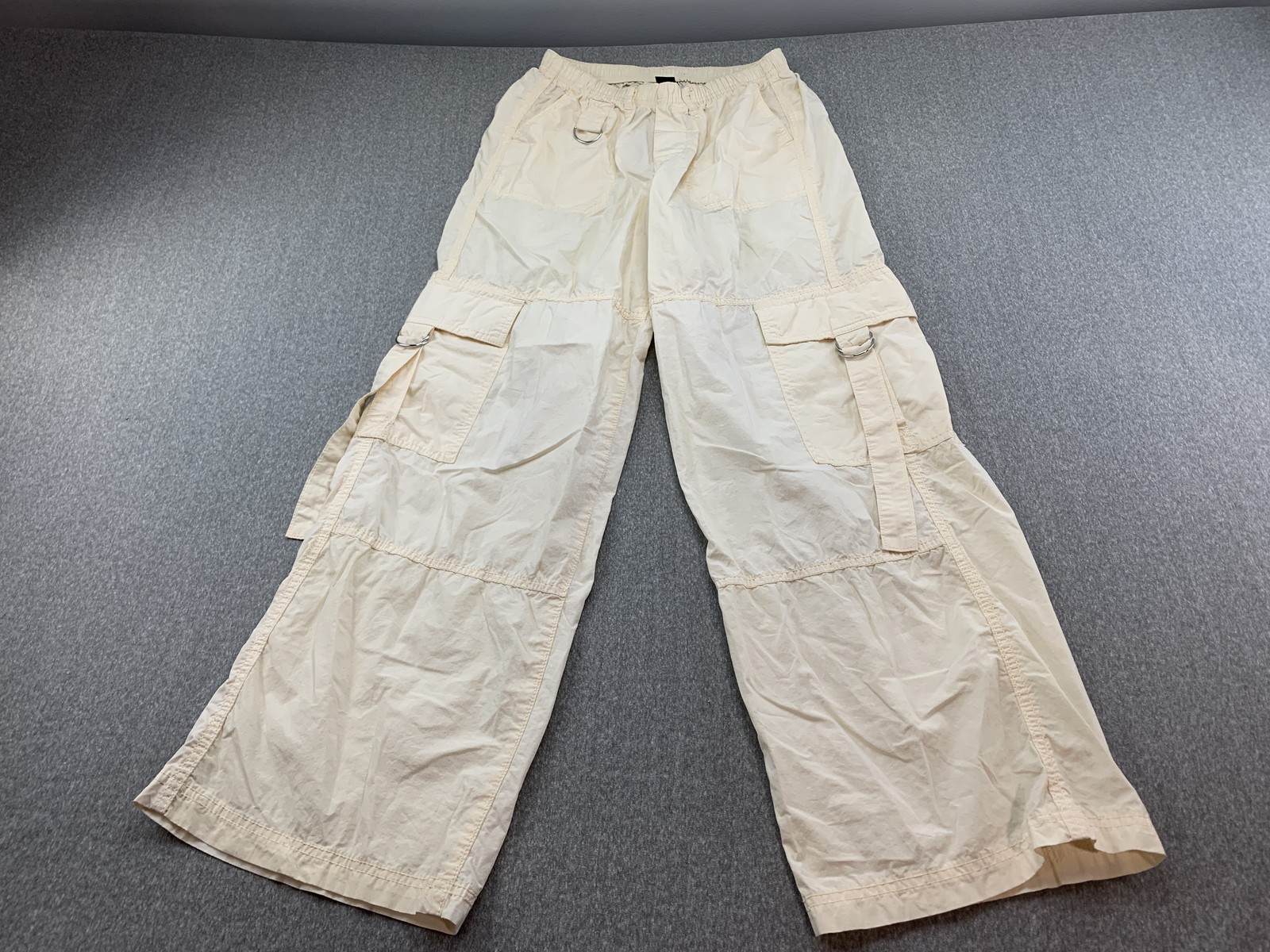 Wild Fable Cargo Pants Womens XS Beige Wide Leg Pocket Strap Utility 100% Cotton