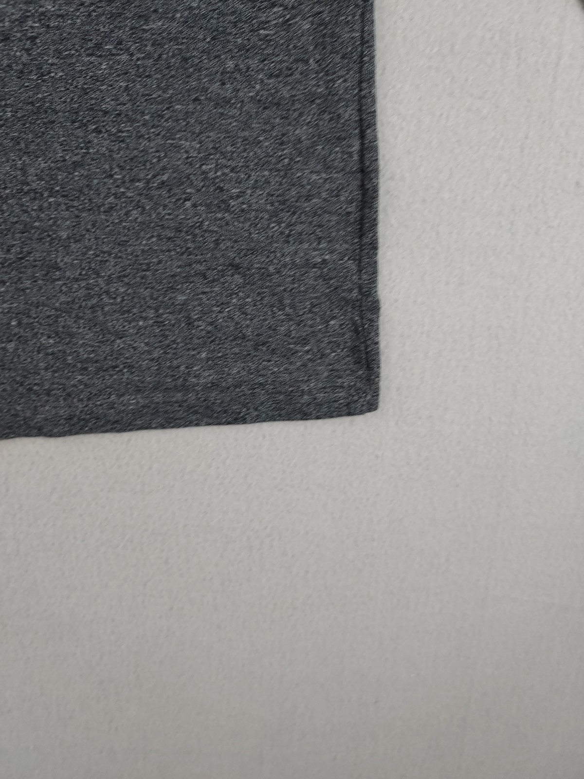 Old Navy Men Athletic Top M Black Gray Crew Neck Long Raglan Sleeve Logo Active