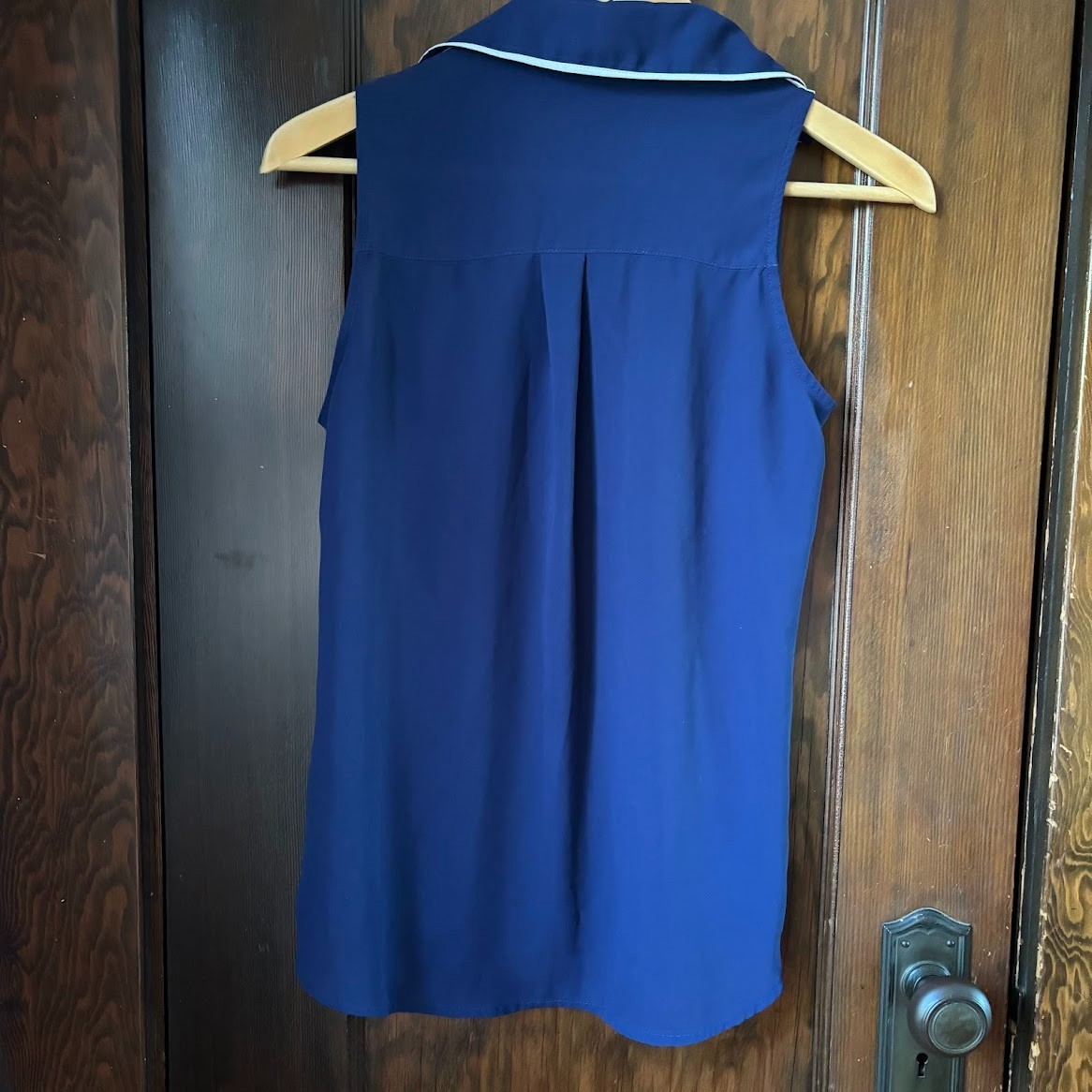 EXPRESS Portofino Sleeveless Top XS Sheer Navy Blue Relaxed Nautical Coastal EUC
