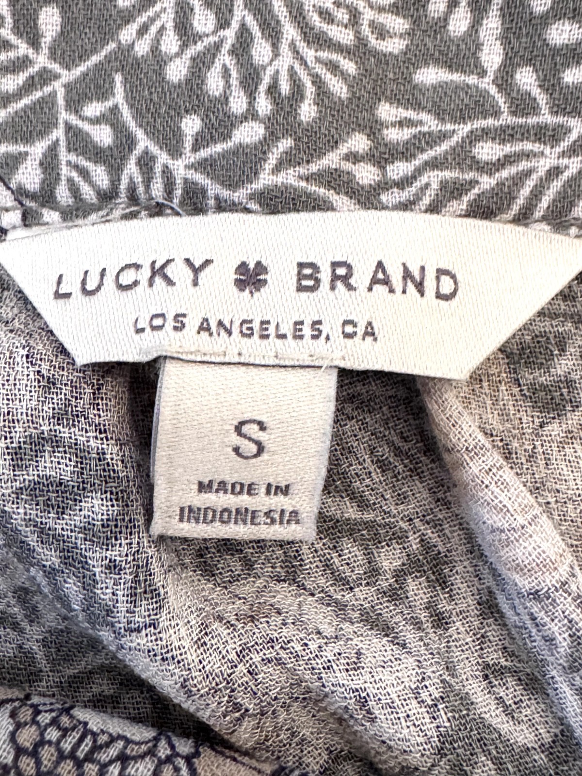 Lucky Brand Small Gray Floral Peasant Blouse 100% Viscose Tie Cuff Long Sleeve