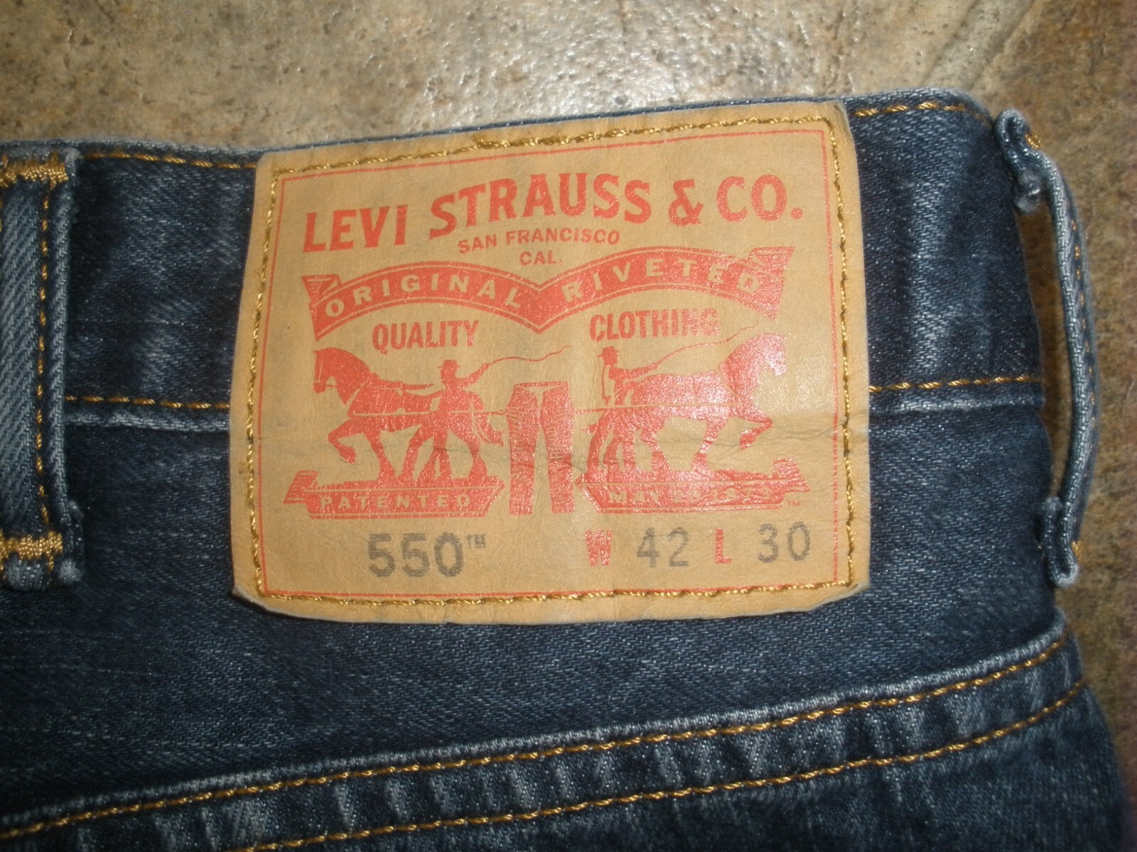 Men’s Blue Jeans Levi Strauss & CO. W 42 L 30 (T71)