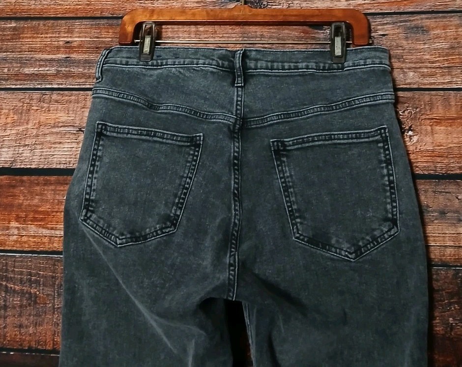 GAP Jeans 31 12 High Rise Vintage Slim Ankle Crop Button Fly Washed Black Denim