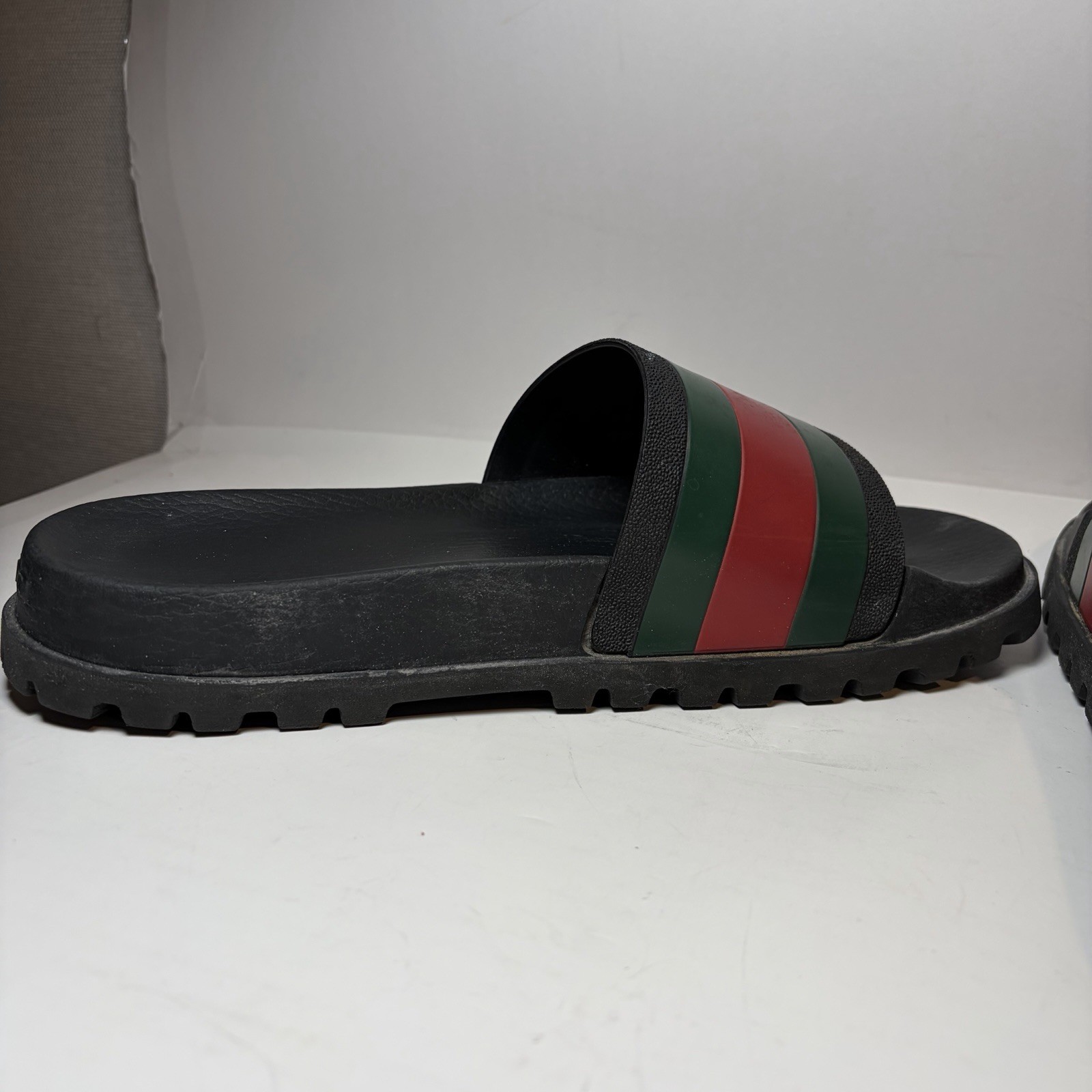 Gucci Web Men’s Rubber Slide Sandal Black Rubber US 10 Gucci 9 Lug Sole Stripe