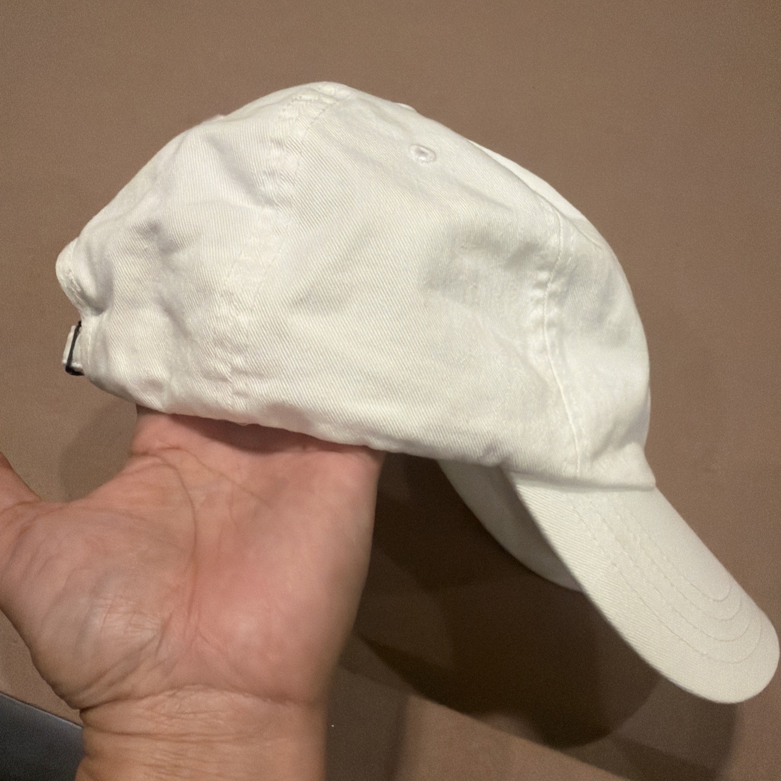 VICTORINOX Cotton Dad’s Hat White Adjustable Size Medium