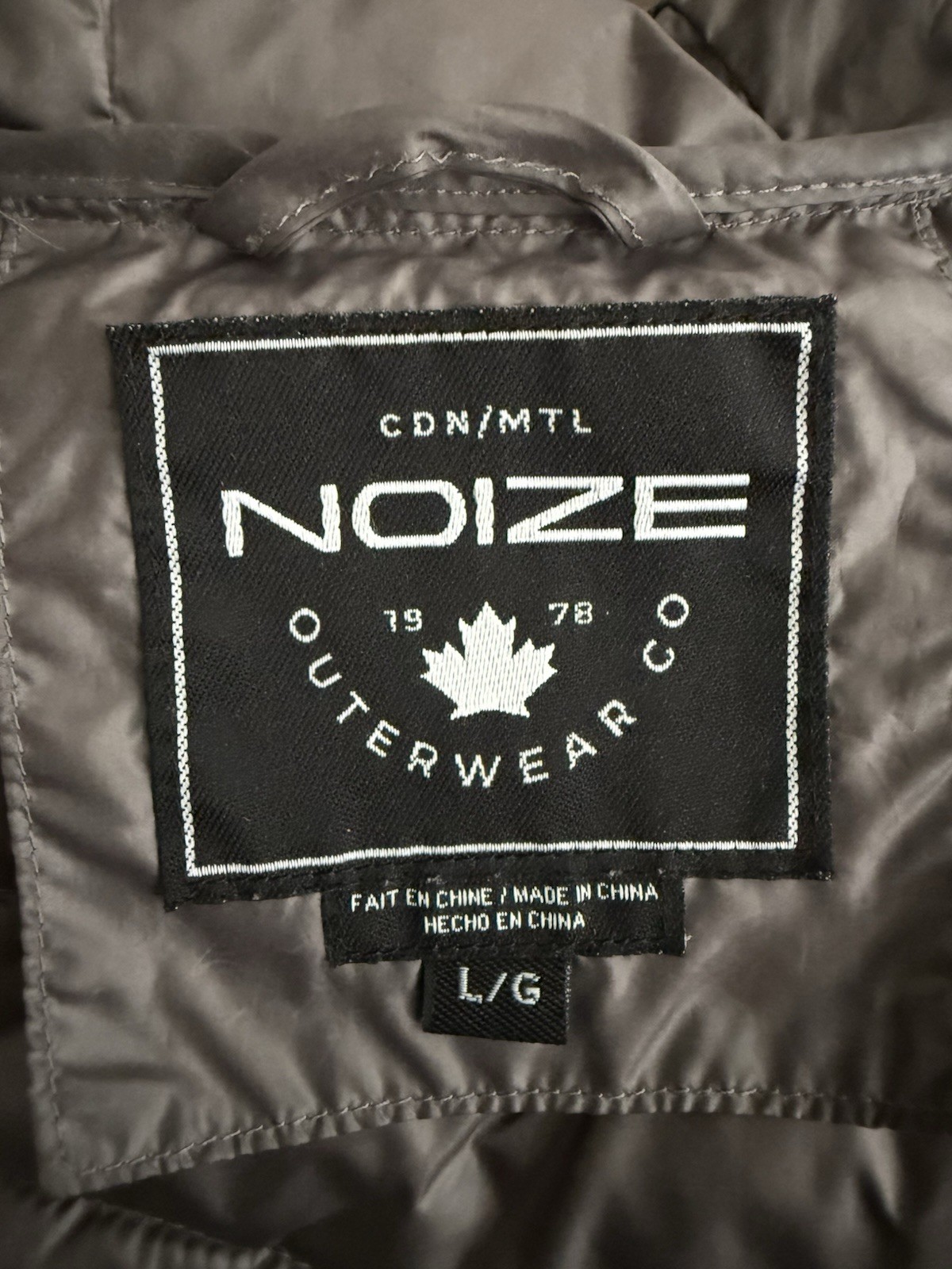 NOIZE Women’s Gray Hooded Puffer Jacket Full Zip Logo Accents Size L