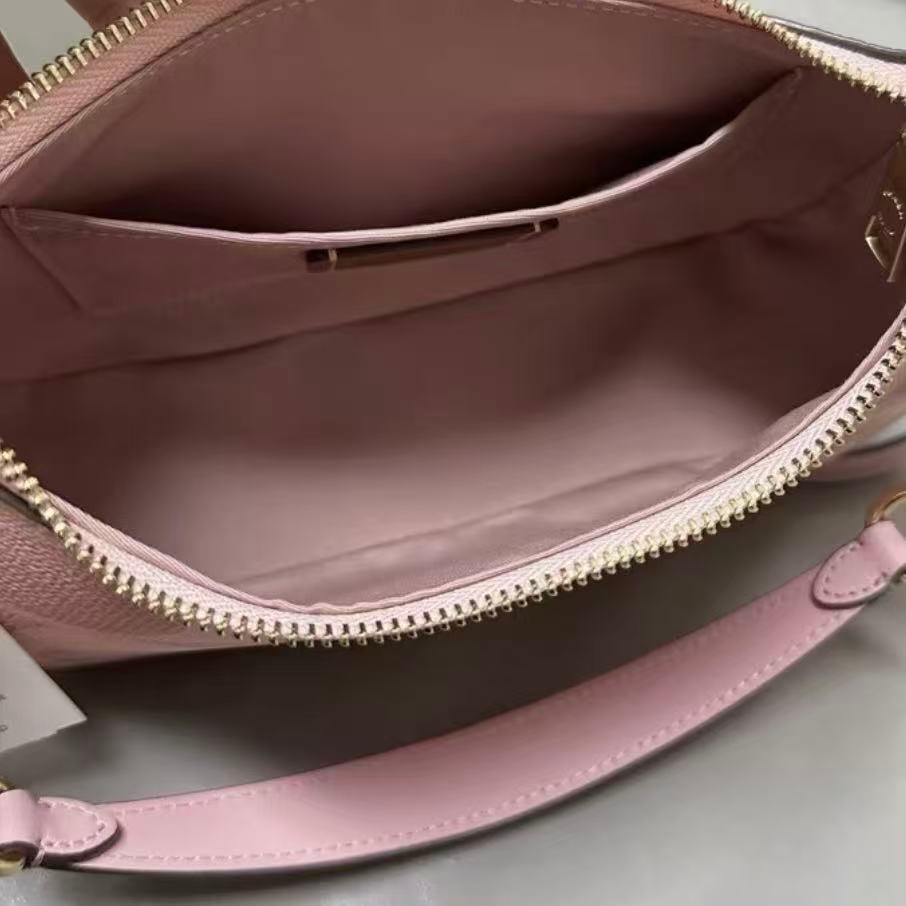 COACH Teri CAL51 Shoulder Bag In signature canvas/Gold/Powder Pink New