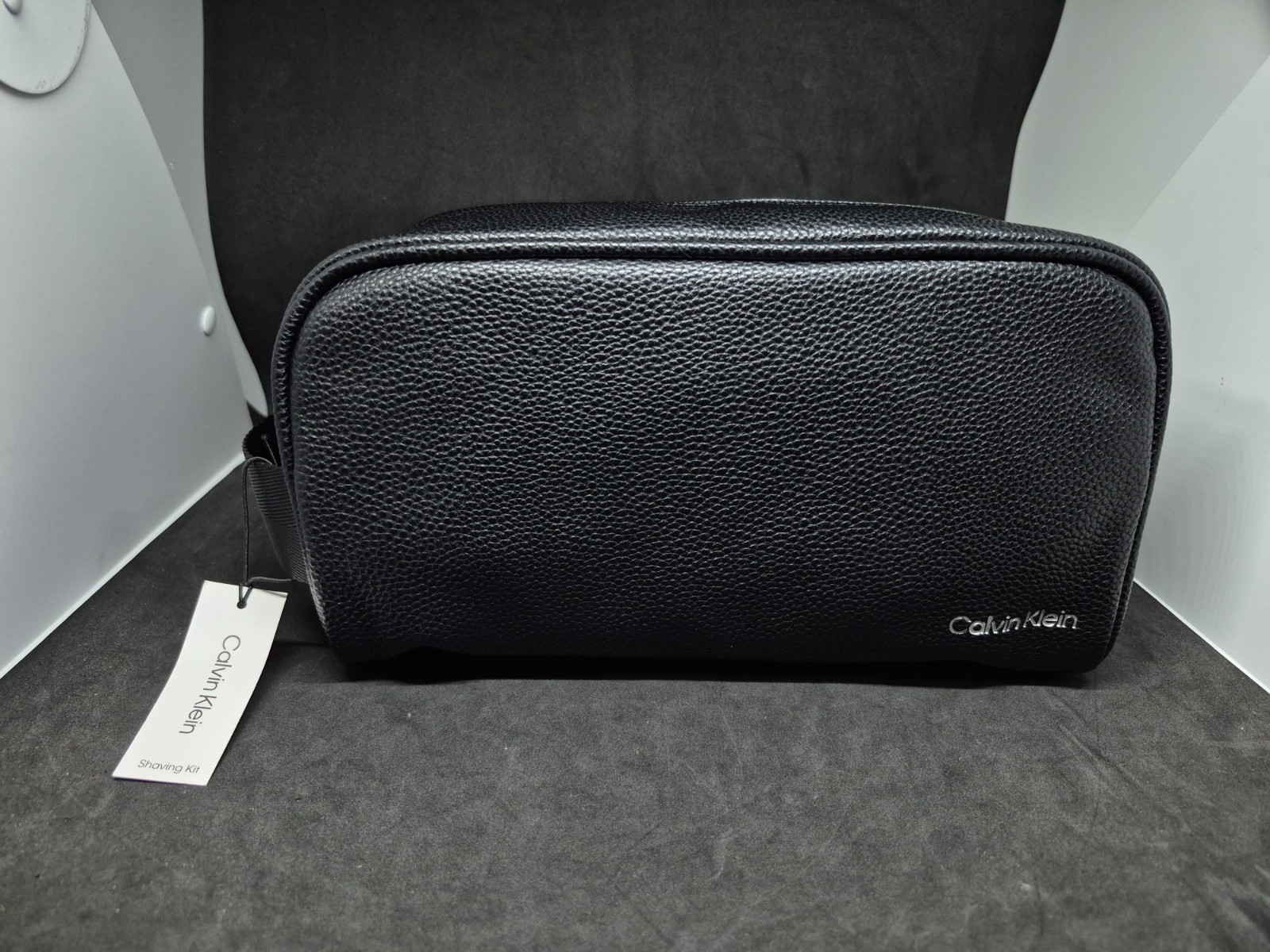 Calvin Klein Business Casual Dopp Kit Toiletry Travel Shaving Leather Black Bag