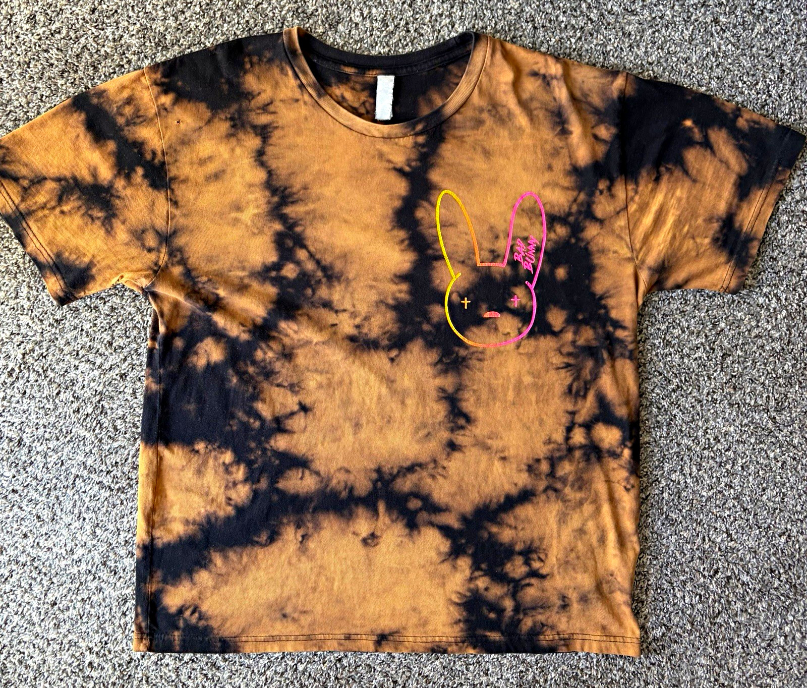 Bad Bunny Distressed Tie-Dye Short Sleeve T-Shirt. Grunge Urban Streetwear Sz XL