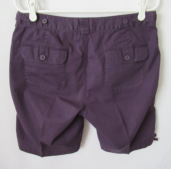 Eddie Bauer purple 100% cotton mid rise shorts 9-1/2″ inseam *Sz 10*