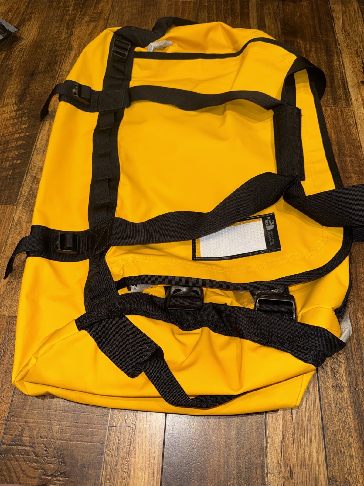 The North Face Base Camp Duffel/Size M 14” x 25” x 14′