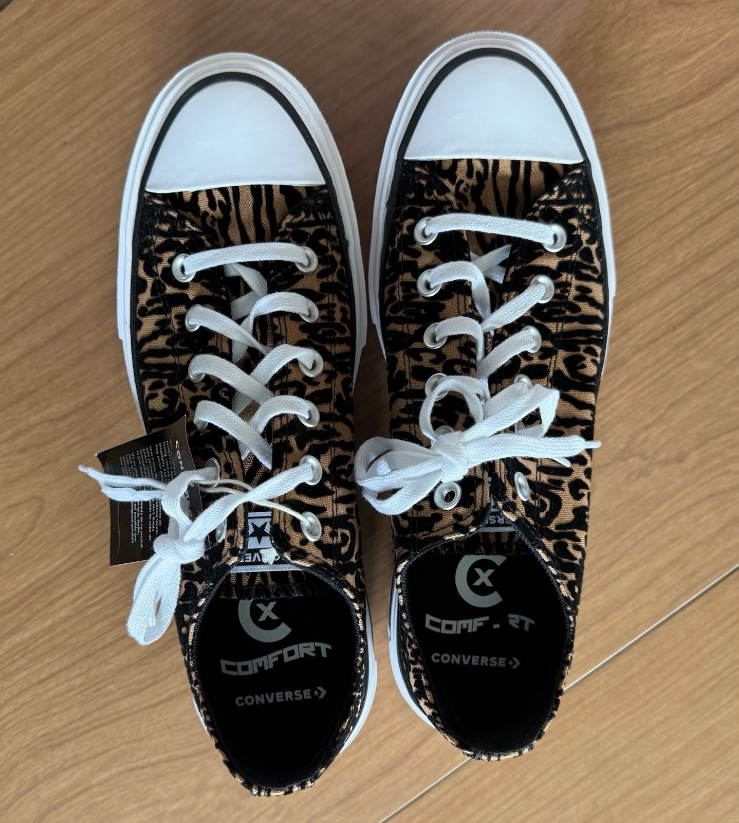Chuck Taylor All Star Lift Double Stack Platform Leopard size 11 women/9.5 men