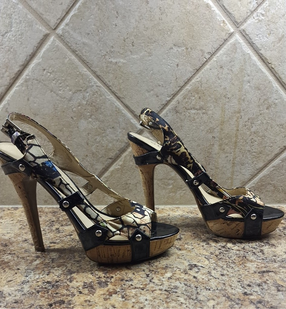 Guess Black Patterned Slingback Cork Stilettos Size 6.5 Gently Worn