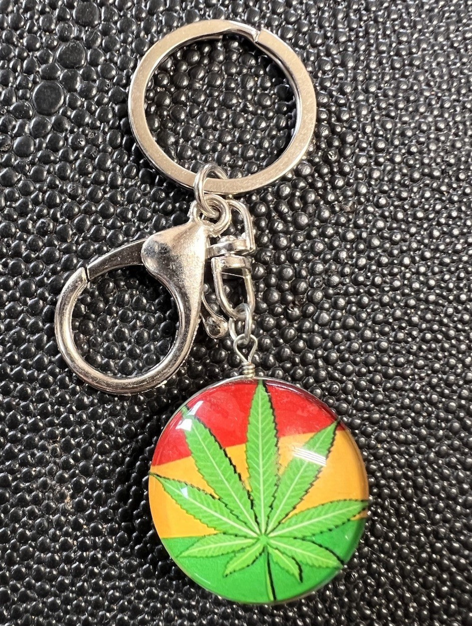 Metal Multicolor Marijuana Leaf Charm Key Chain Key Ring w/ Clip Unisex