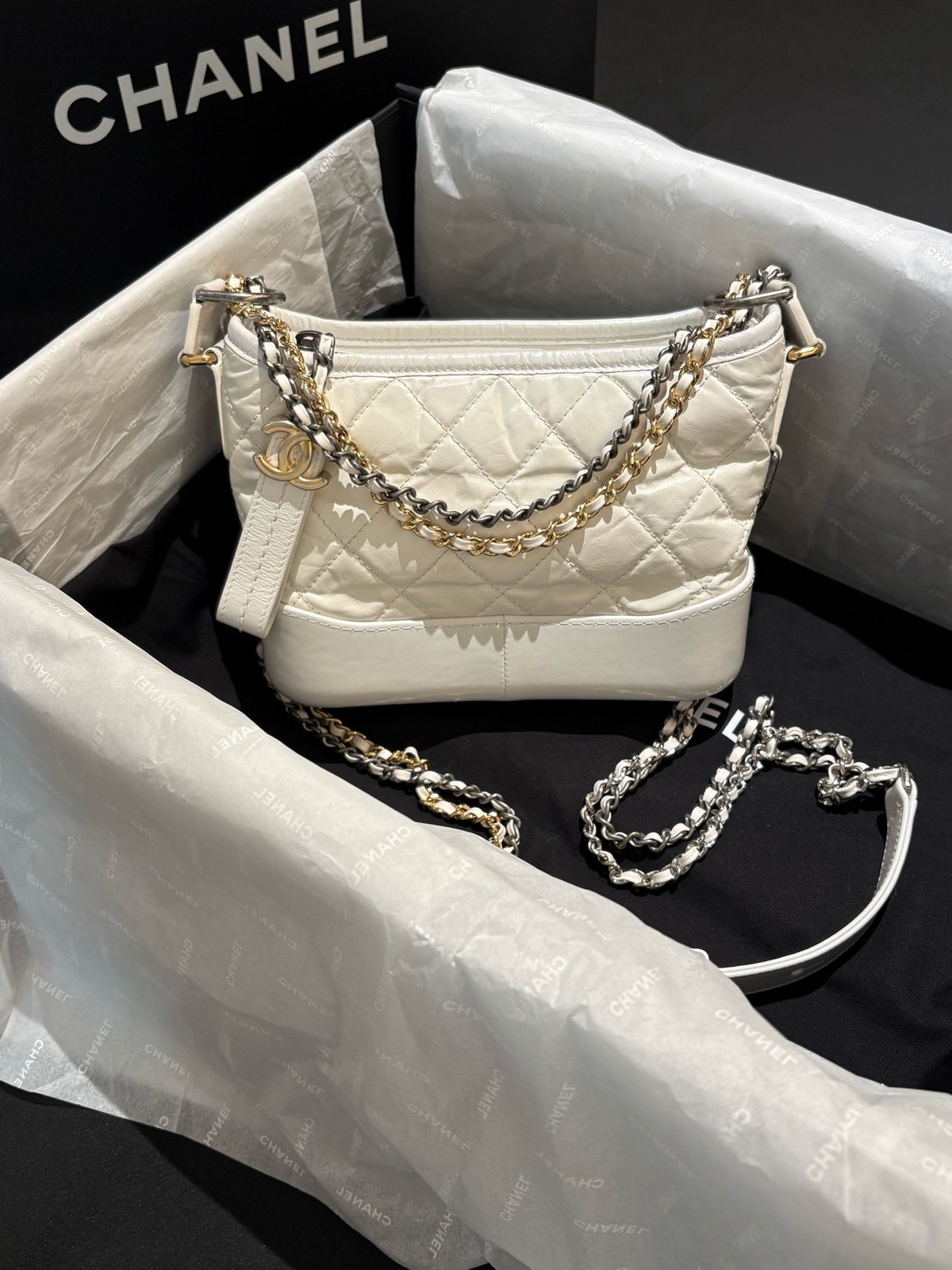 Chanel Pre-Owned Authentic Hobo Bag 20*15*8cm Free Tracked Shipping