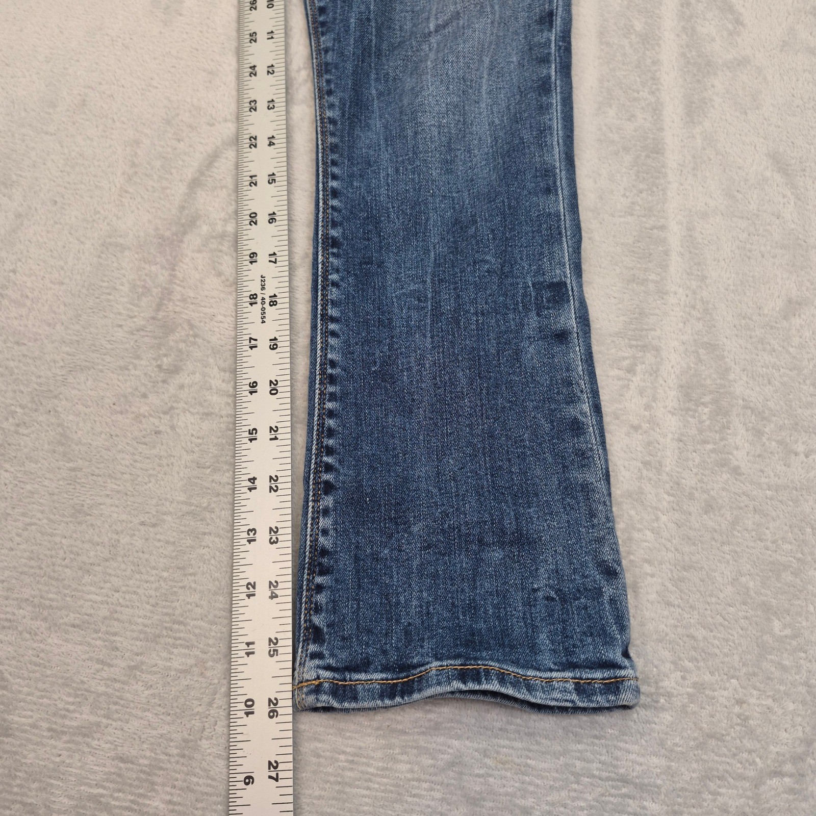 Hudson 28 Harper High Rise Crop Bootcut Jeans Medium Wash Distressed Denim