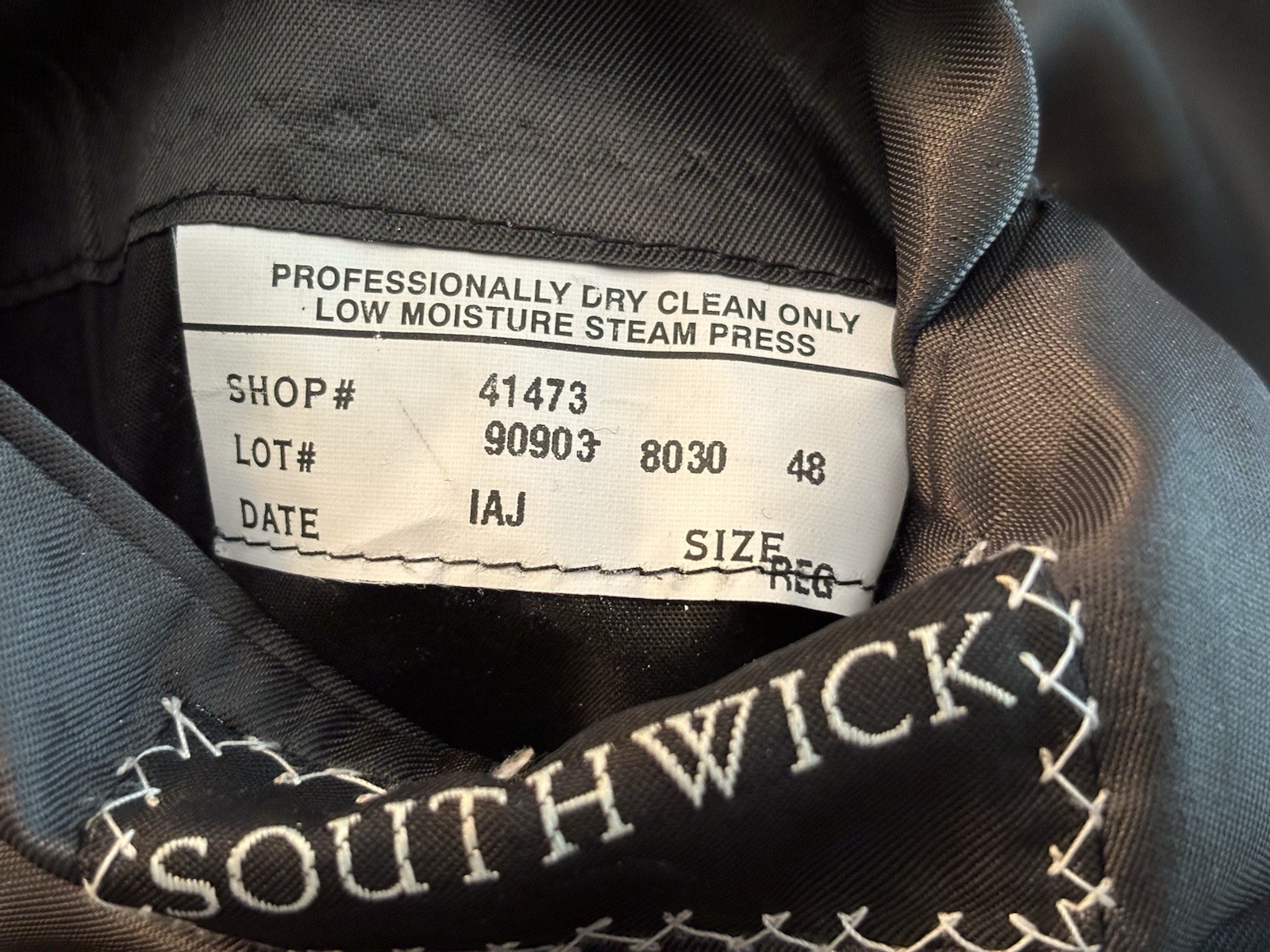 Southwick 48R 3-ROLL-2 100% Wool 2-piece Suit SOLID GRAY 40×29.5 Made in USA EUC