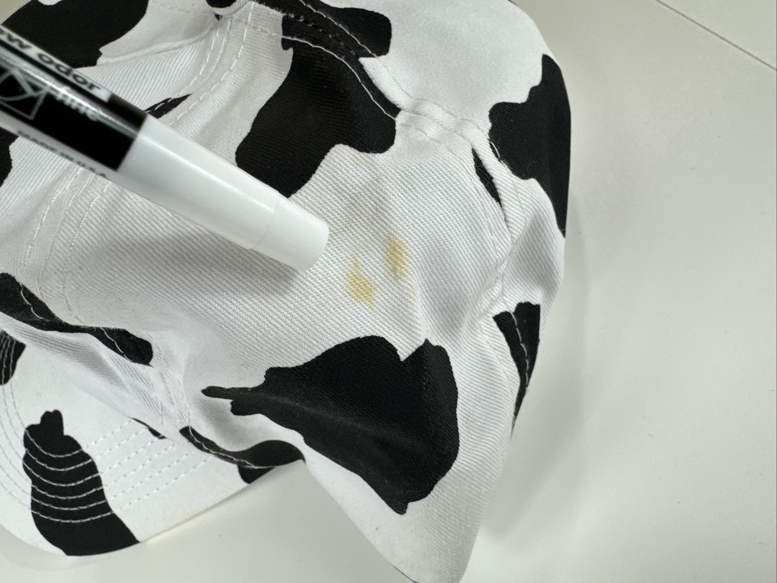 Vtg Golden Guernsey Dairy Cow Pattern Snapback Hat Black White Spotted Cap Y2K