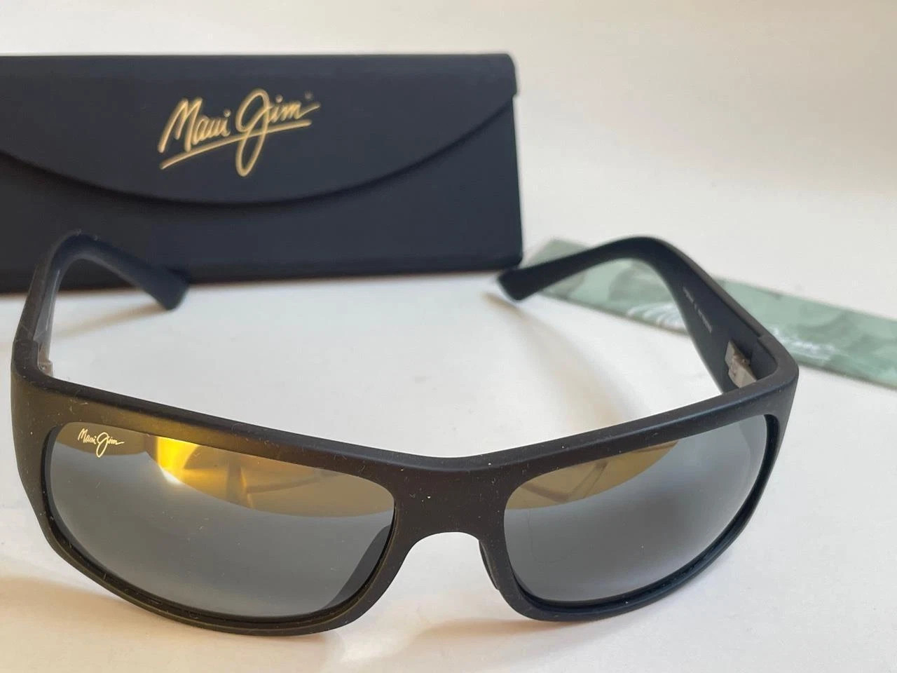 MAUI JIM LONGBOARD POLARIZED SUNGLASSES – MATTE BLACK RUBBER/GRAY 222-2M