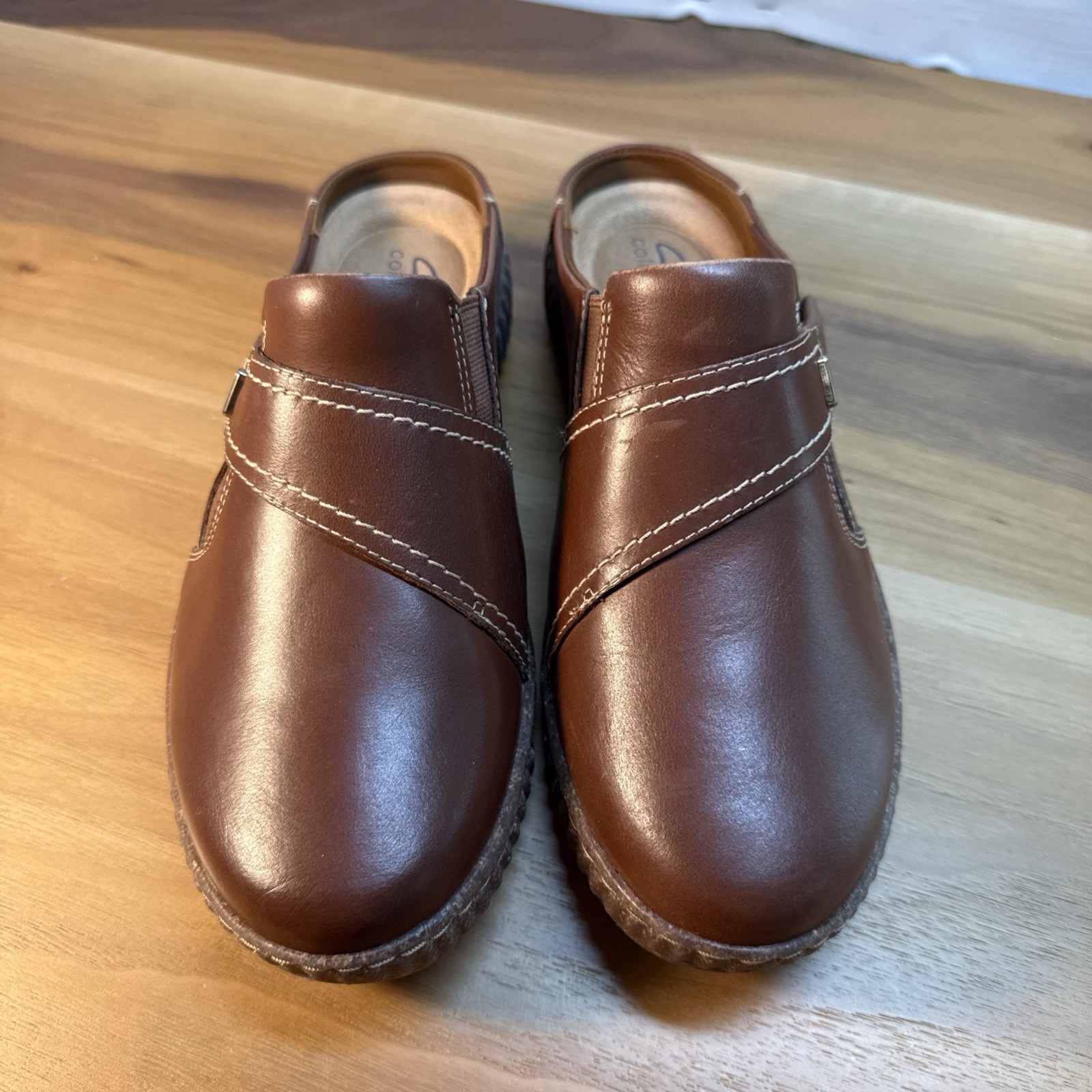 Clarks Women’s Caroline Bay Leather Clogs Mules Shoes size 8.5 Brown Comfort
