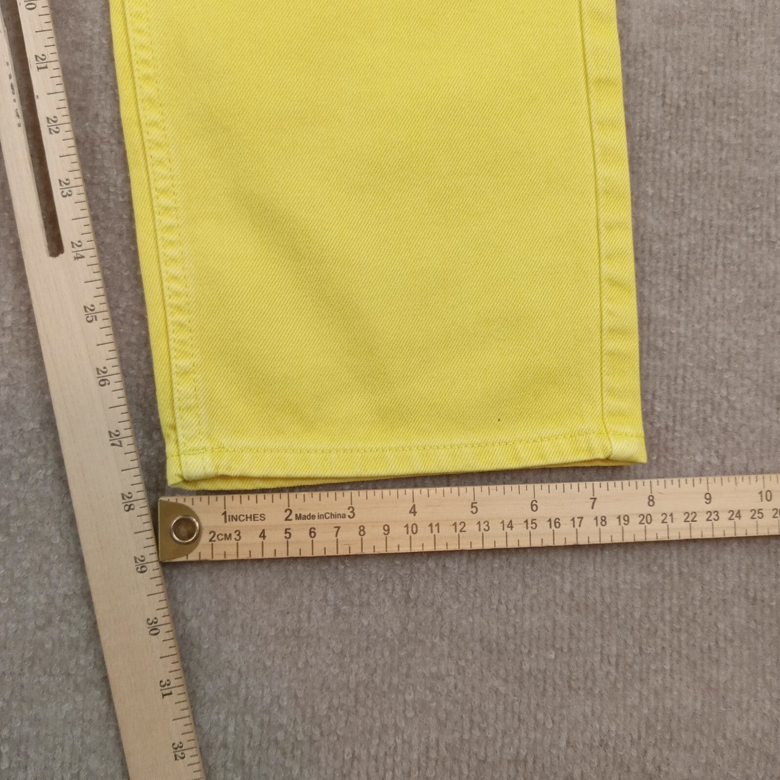 Calvin Klein Jeans Mens 31 (33x28Actual) Yellow Denim Straight Leg Casual