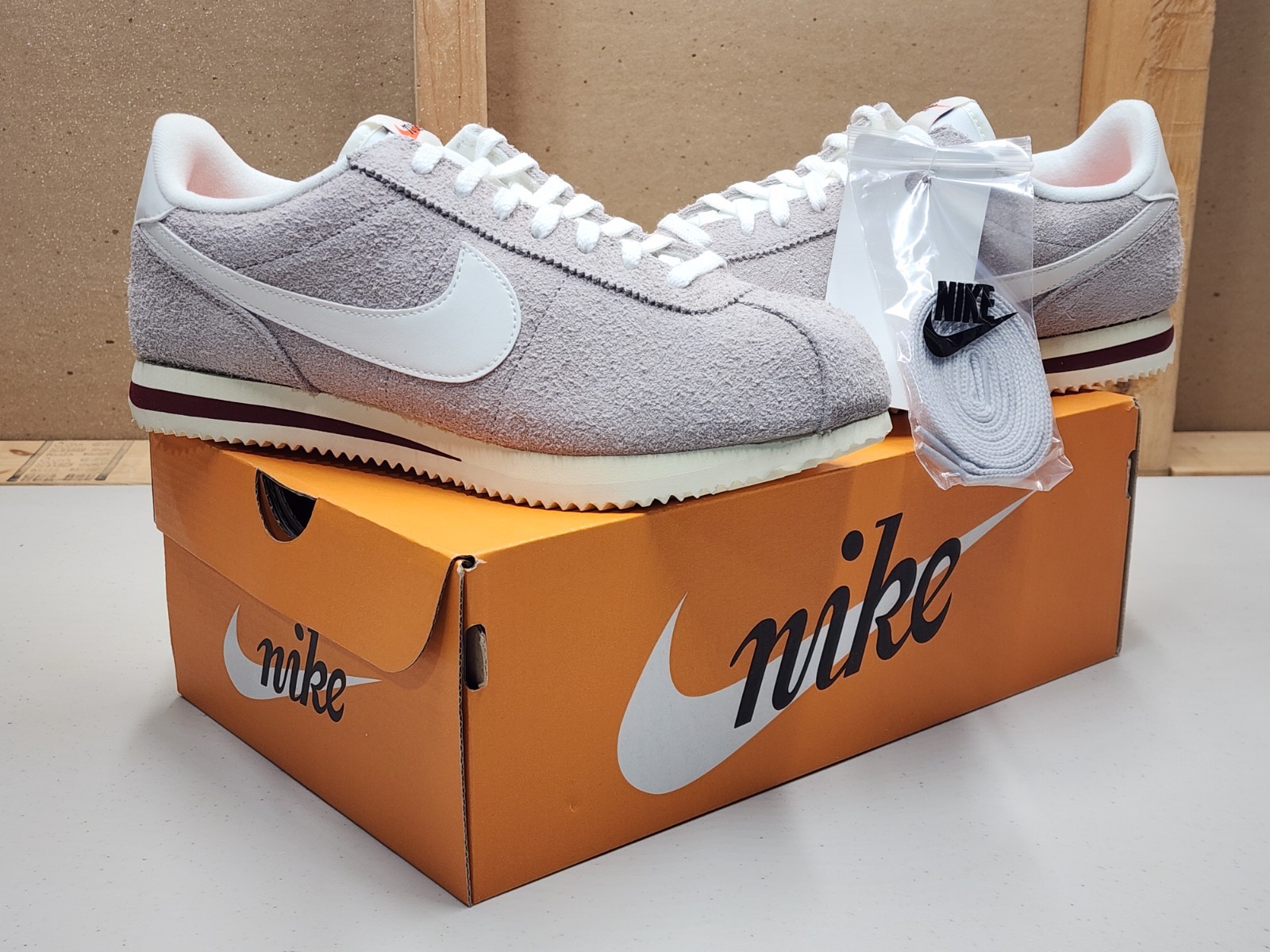 Nike Cortez SE Men’s Size 9 College Grey Sail Shoes Sneakers HF3142-001 New