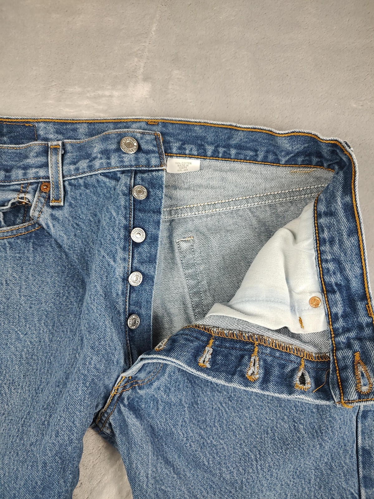 Levis 501 Jeans Mens 34×36 Blue Straight Leg Button Fly Denim Medium Wash