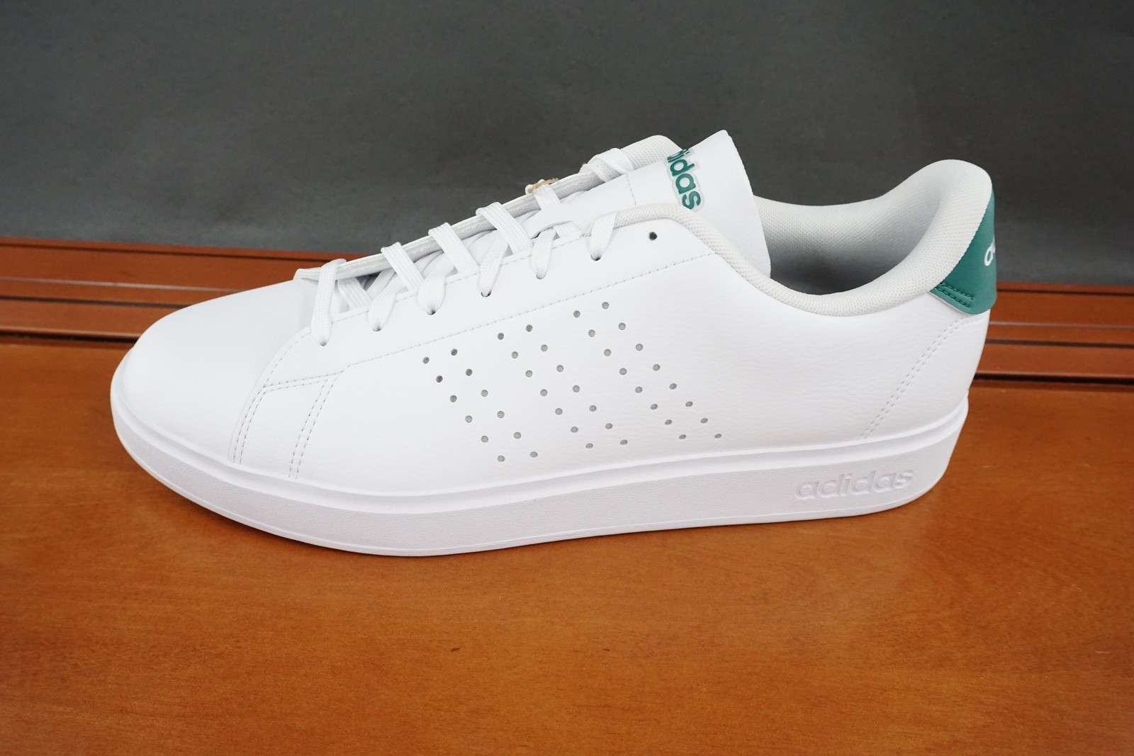 Adidas Advantage 2.0 Shoes Mens Size 12 White Green Cloudfoam Lace Up Comfort