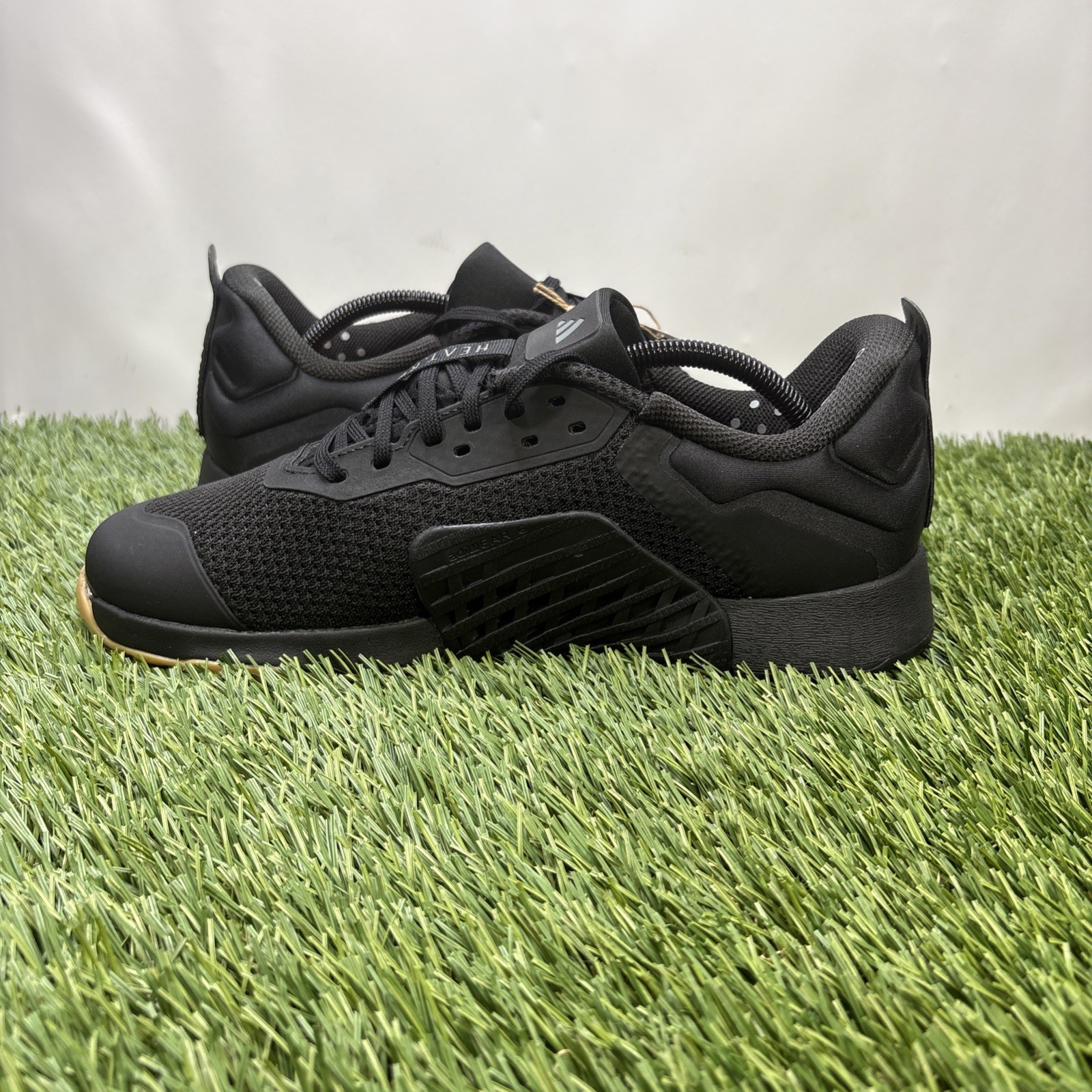 New Mens 8.5 Adidas Dropset 3 Trainer Cross Training Shoes Black Grey Gum IH8292