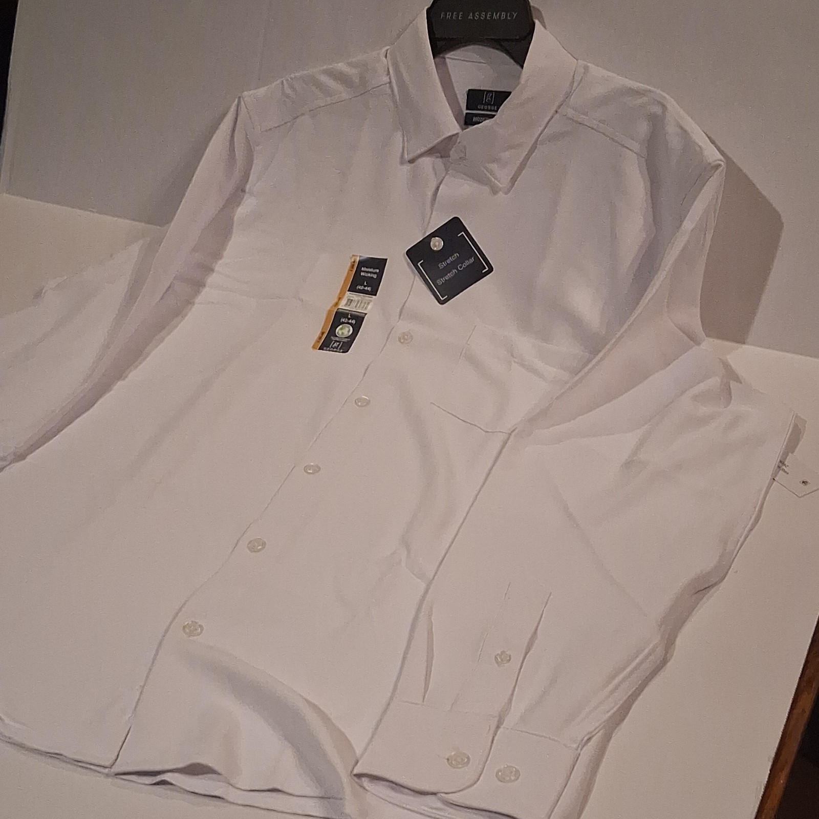 George Modern Fit Moisture Wicking Men’s Stretch Collar L (42-44)