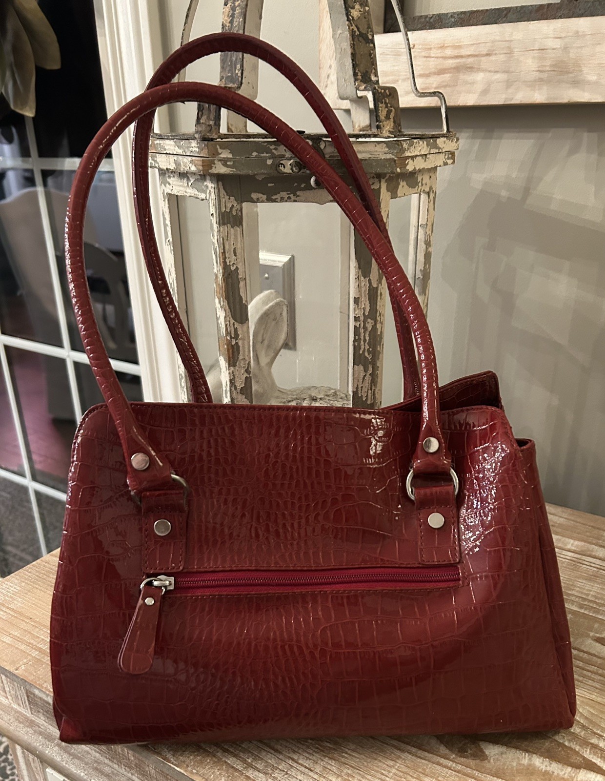 LIZ Claiborne Red Glossy Crocodile Embossed Tote Handbag Silver LC Padlock EUC