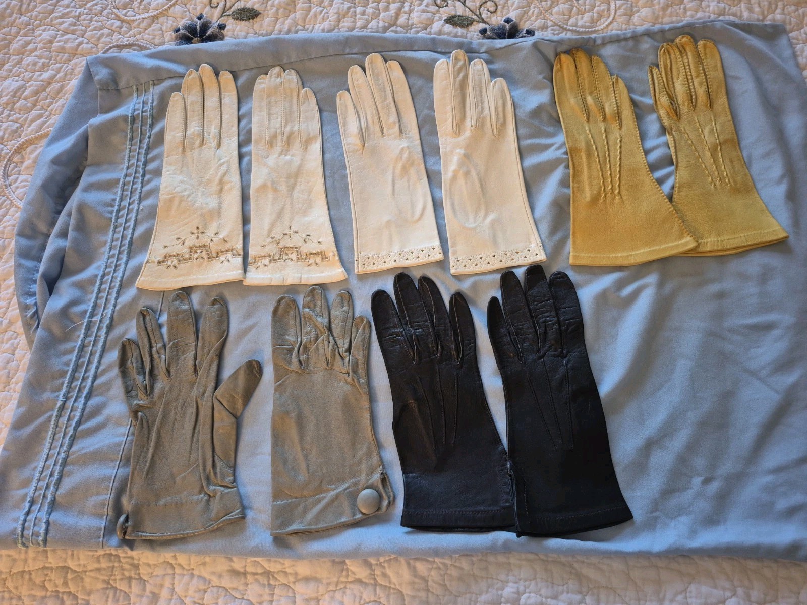 VINTAGE LOT 5 PAIRS SOFT KID LEATHER GLOVES VARIOUS COLORS