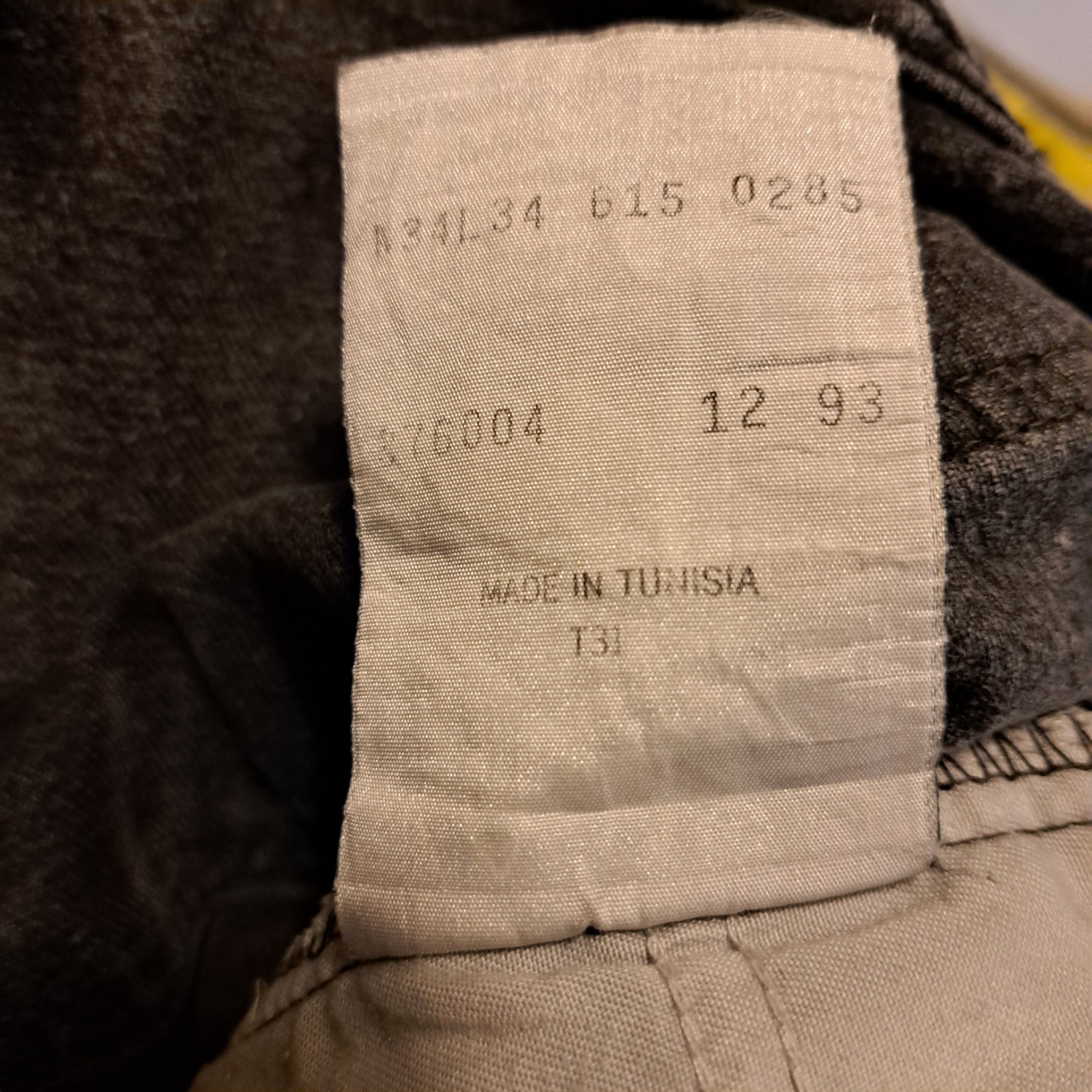 Vintage Levi’s 615 Orange Tab Jeans W34 L34 – Black Faded – Made in Tunisia