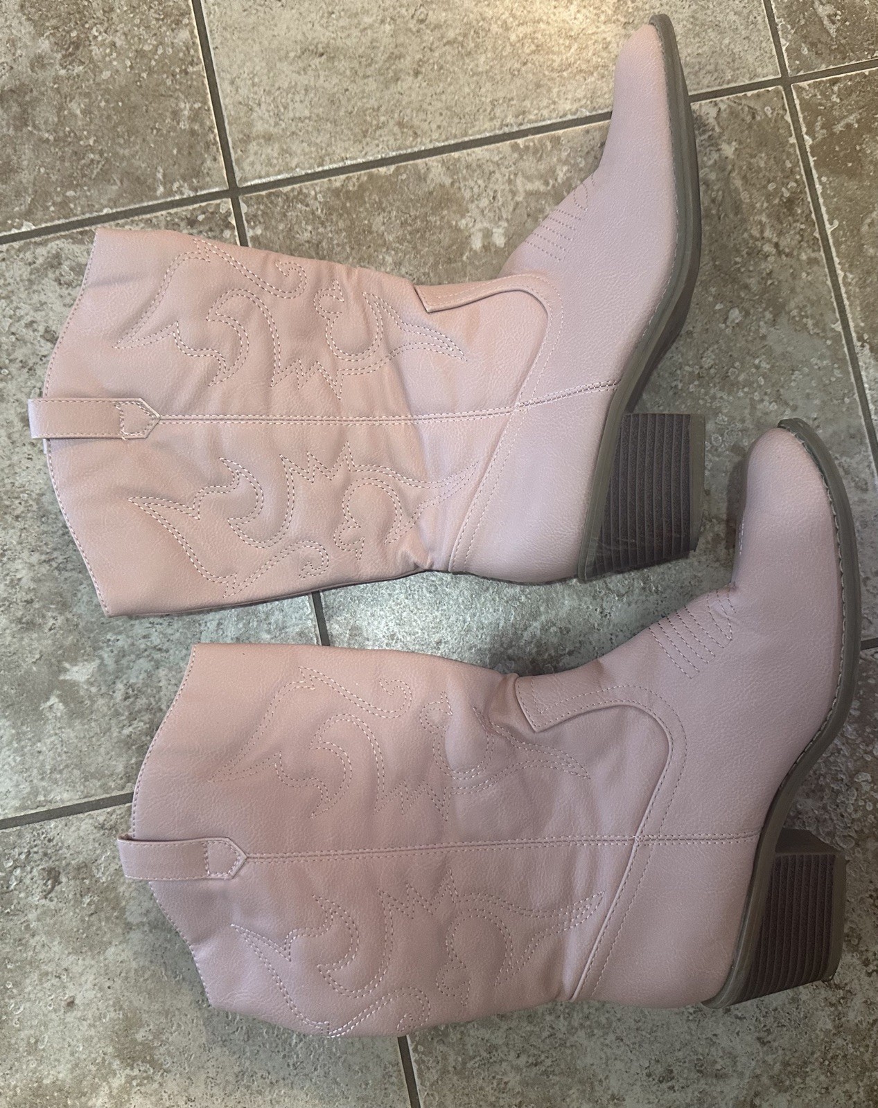 Charles Albert Light Pink Cowboy Boots Style Yeehaw Size 10M 100%vegan Leather