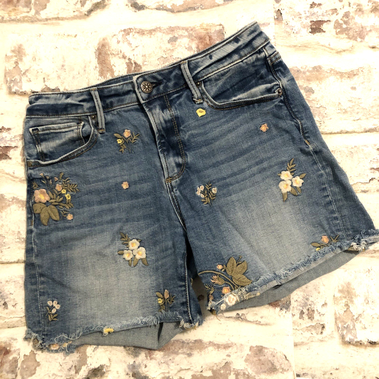 Driftwood Lulu Embroidered Floral Boho Cutoff Jean Shorts-Size 27 Festival Fun