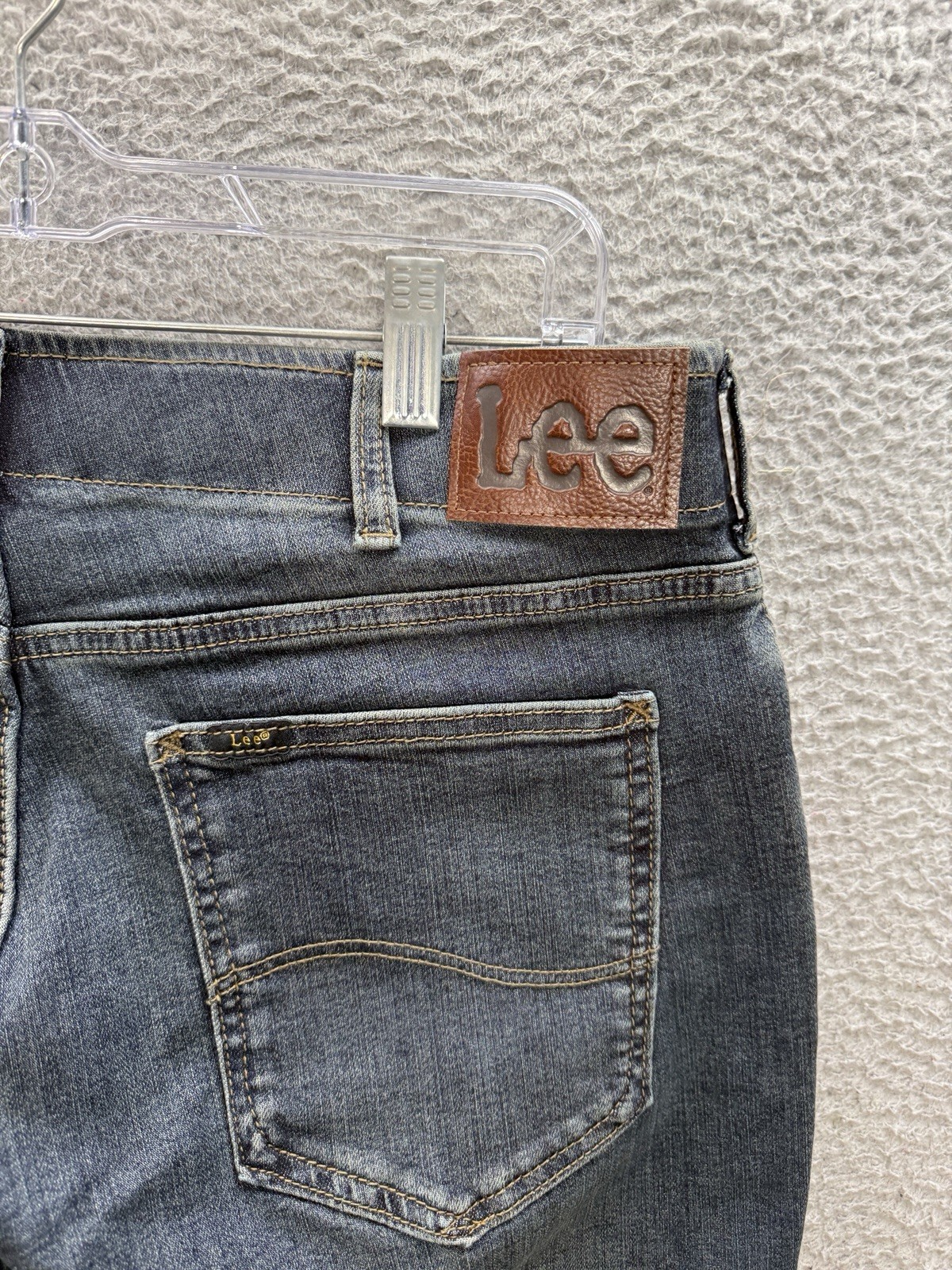 Lee Jeans Mens 34×32 Blue Extreme Motion Regular Fit Bootcut Distressed NEW