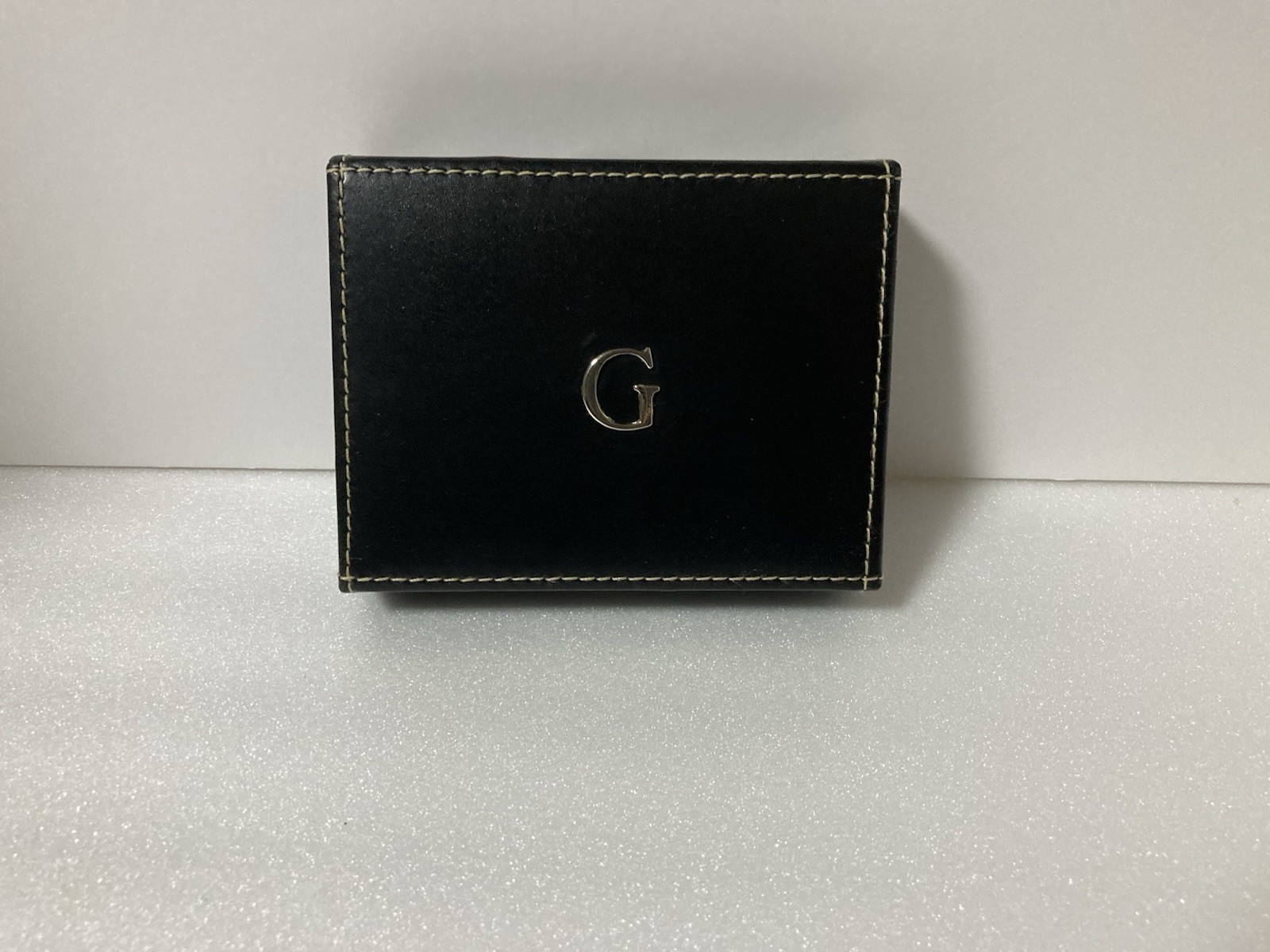 GUESS By Marciano Black Leather Coin Case Wallet Woven Design w/ Box Pre-Owned