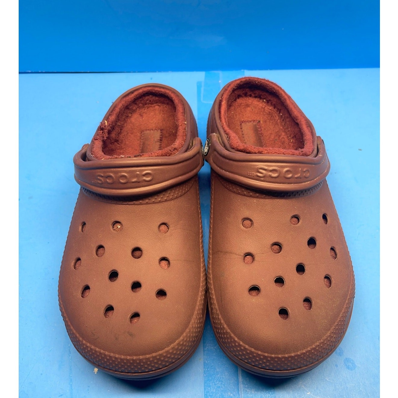 Crocs Unisex Maroon Cozy Soft Classic Fleece Lined Cushion Clogs Sandals W 9 M7