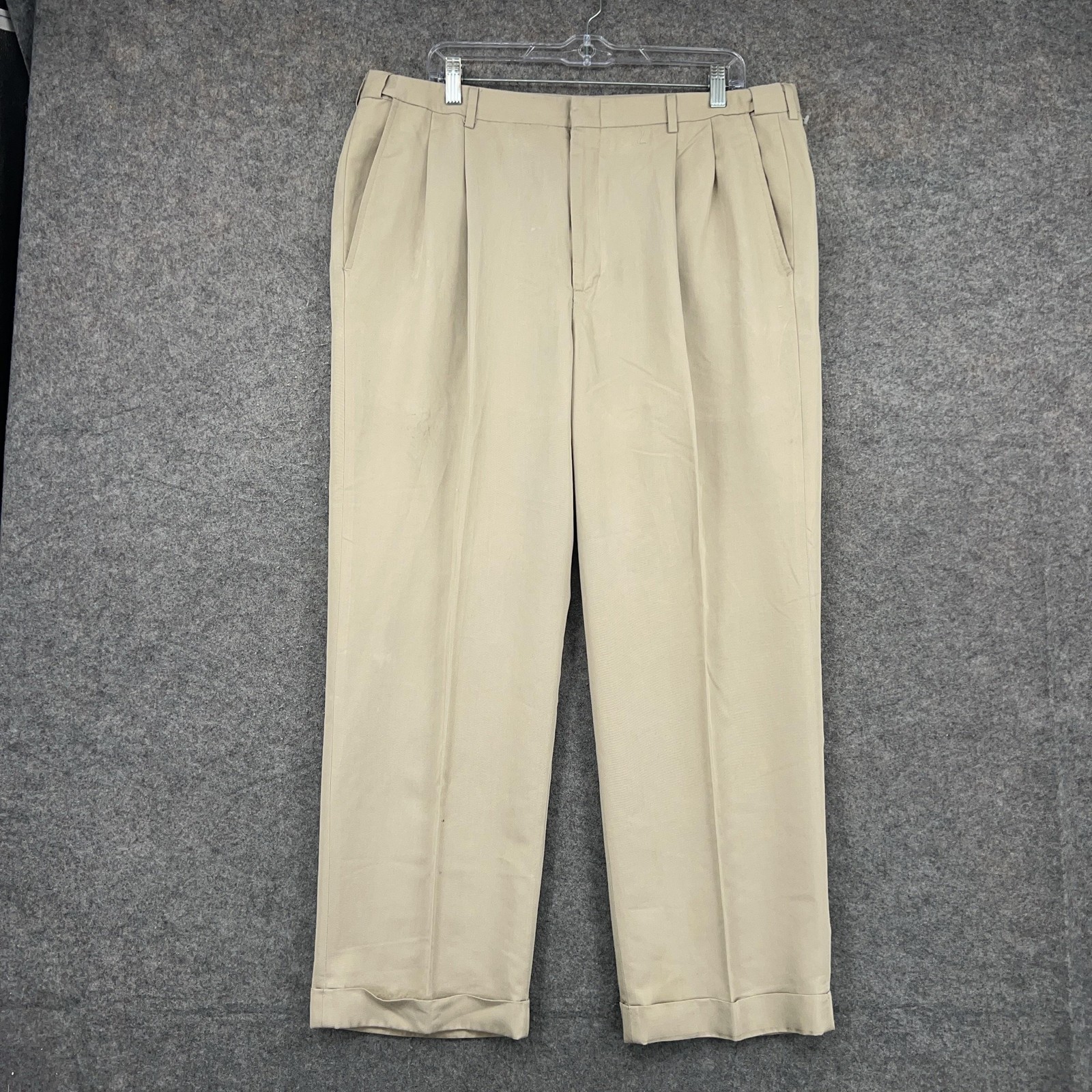 Haggar Black Label Dress Pants Mens 38×30 Beige Pleated Cuffed Straight Leg