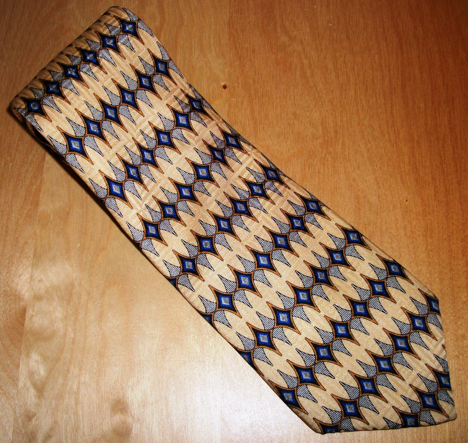 BRANDINI Tan Diamonds Men’s Silk Neck Tie 57″ Long x 3-3/4″ Wide (D132)