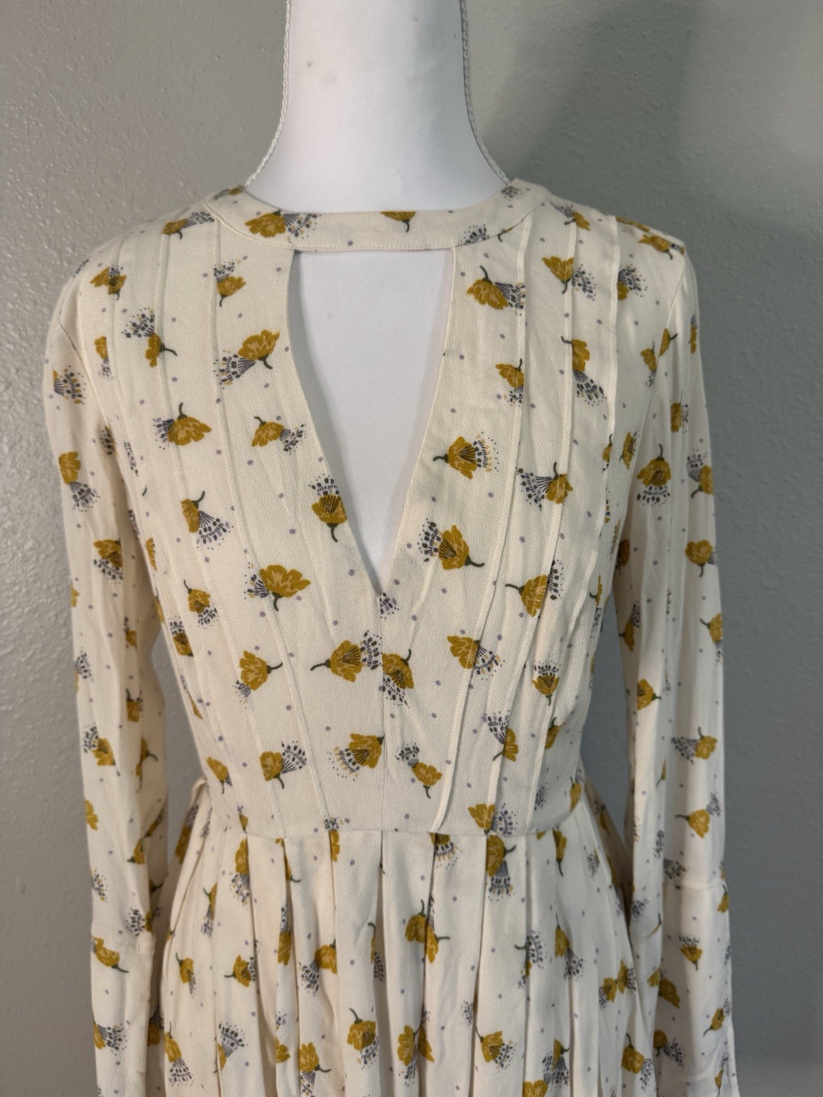 Free People Tegan Yellow Floral Cutout Bell Sleeve Rayon Boho Mini Dress Size 0