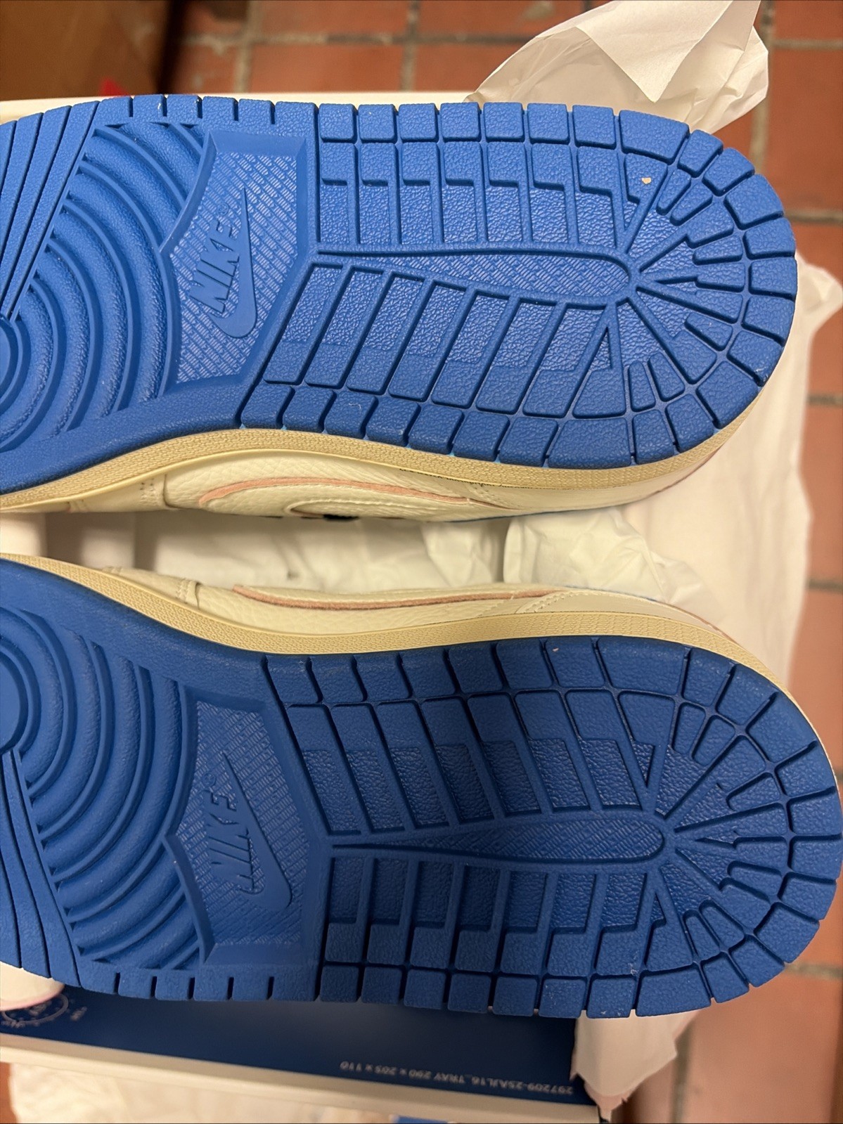 Size 8.5 – Fragment Design x Travis Scott x Air Jordan 1 Retro OG SP Low Sail…