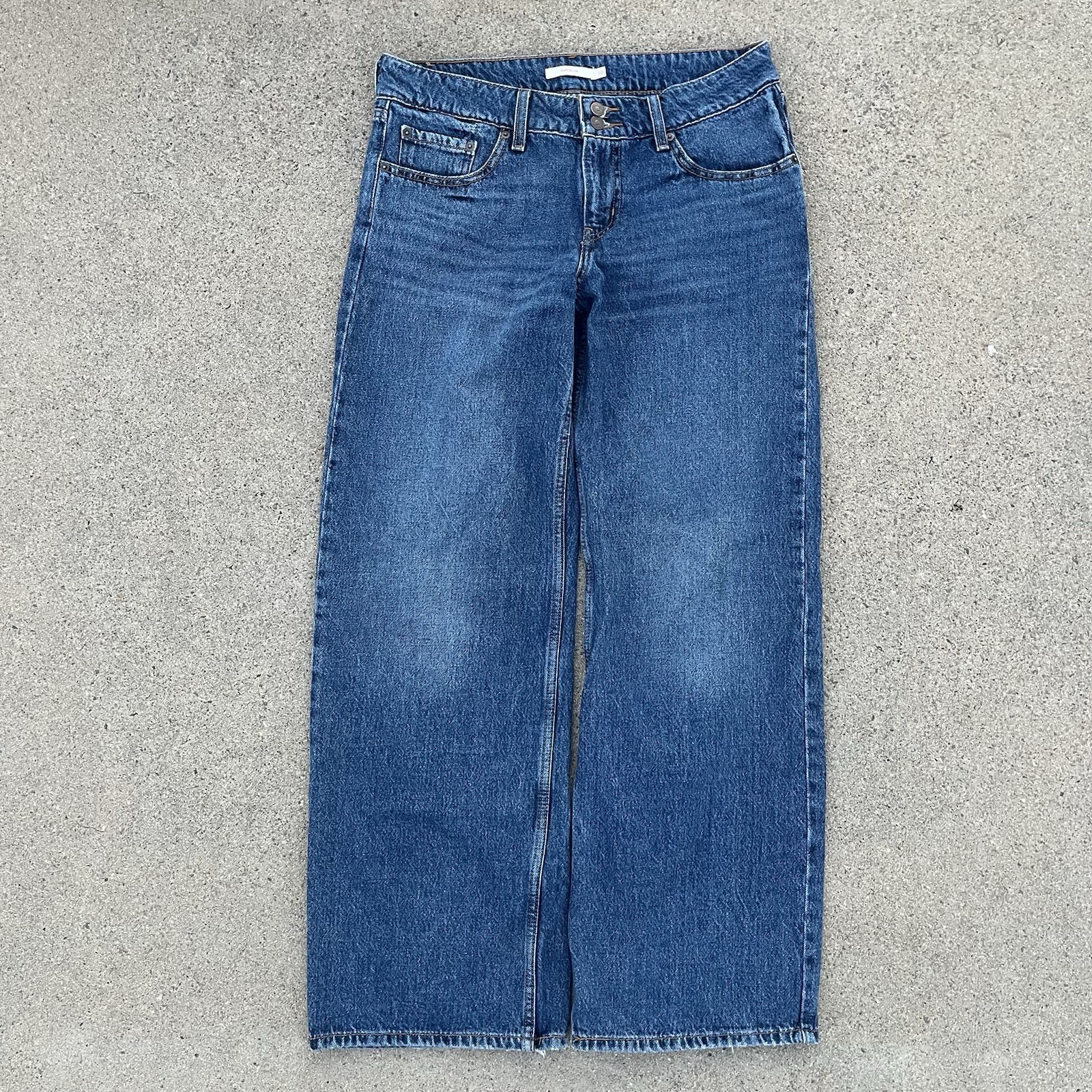 Levi’s Women’s Blue Denim Low Rise Straight Jeans, Regular Fit, Size 30