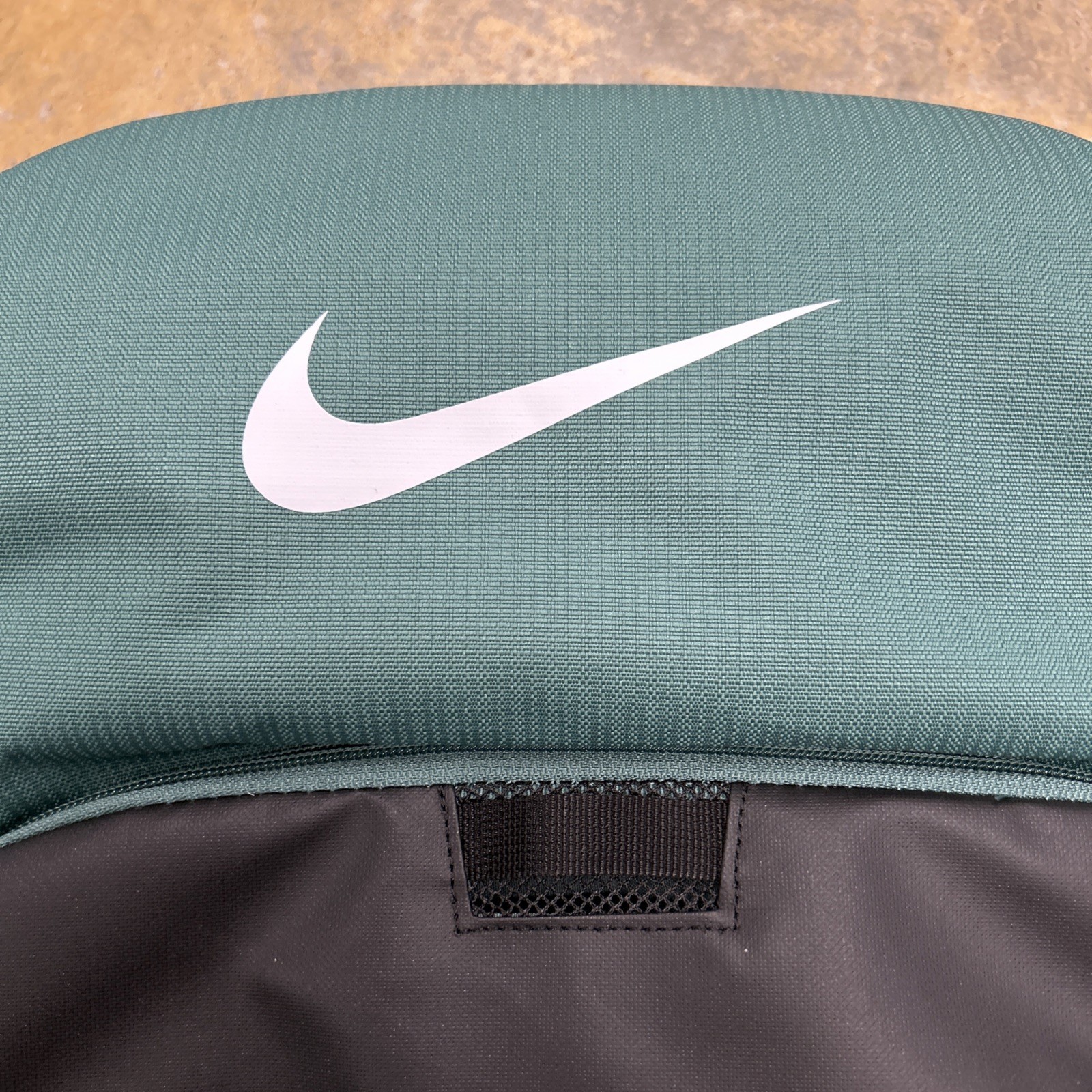 Nike Brasilia 9.5 XL Backpack DM3975-361 Green – New W Tags
