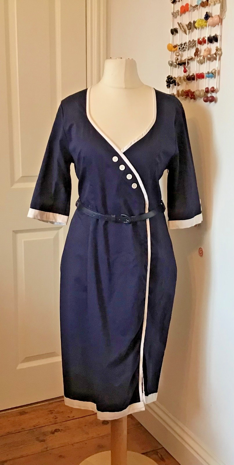 Lindy Bop Pencil Wriggle Dress Dark Blue with White contrast Buttons/Piping, L
